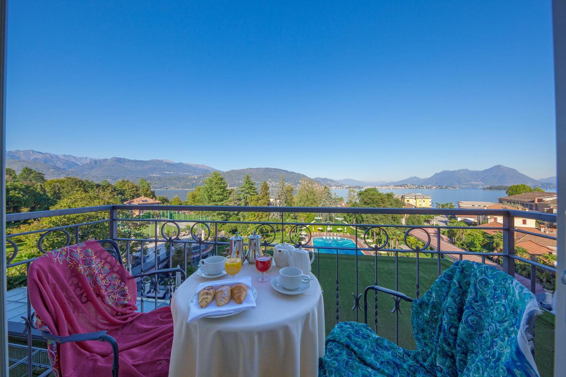 Deluxe Double or Twin Room - Pool or Lake Side - Photo 10