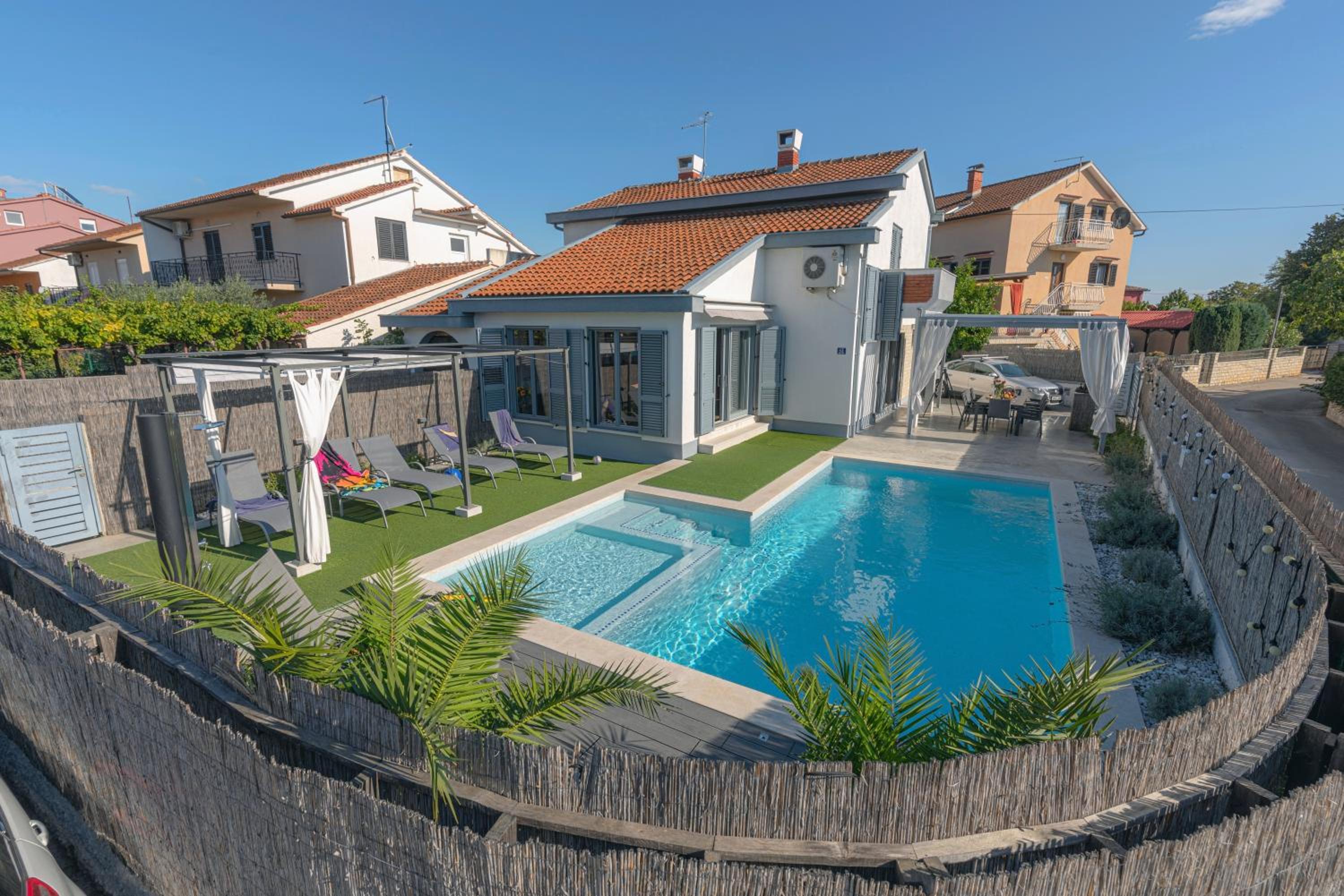Holiday Home with Private Pool photo 2