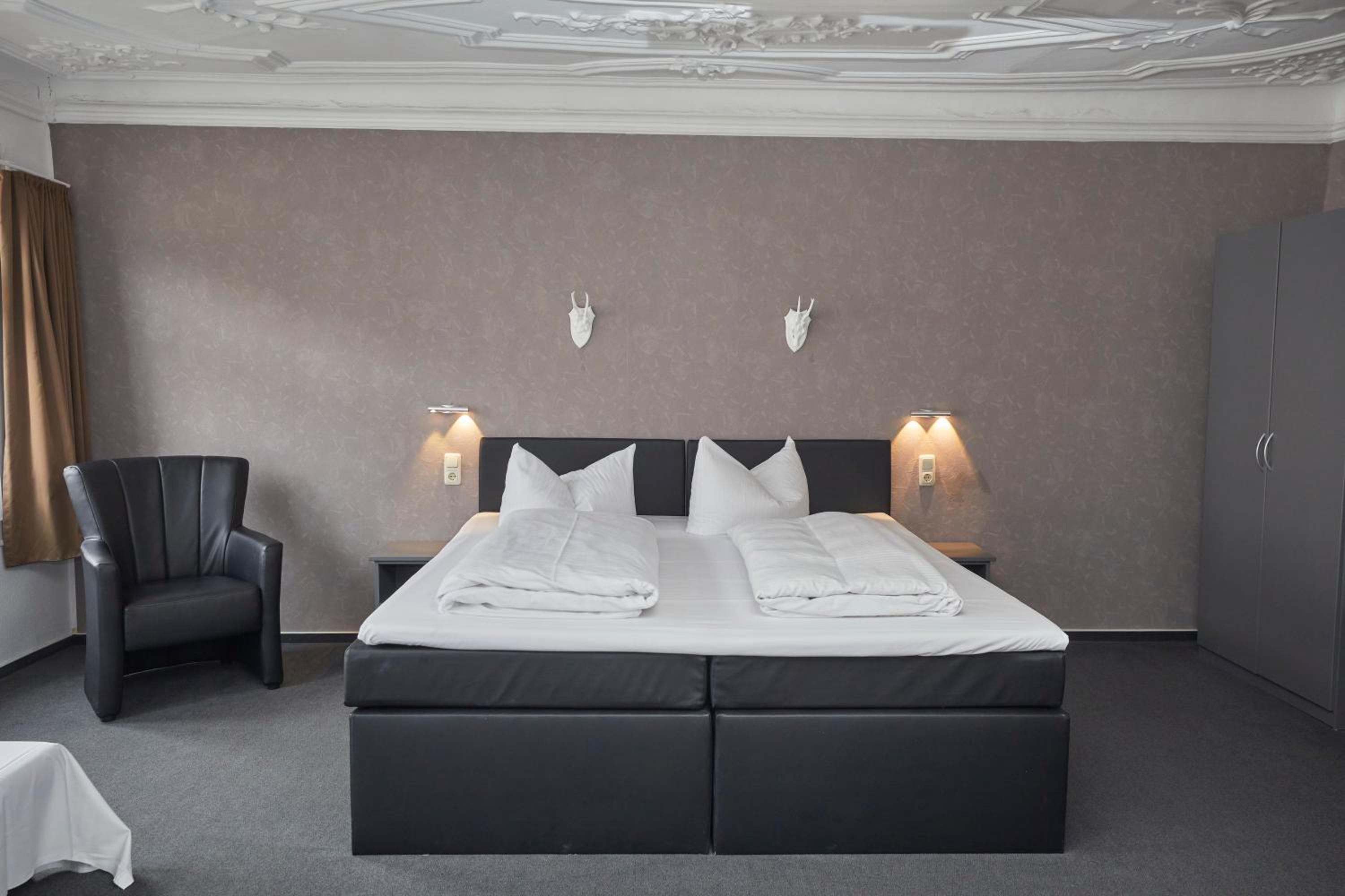 Triple Room with Bathroom - Photo 6
