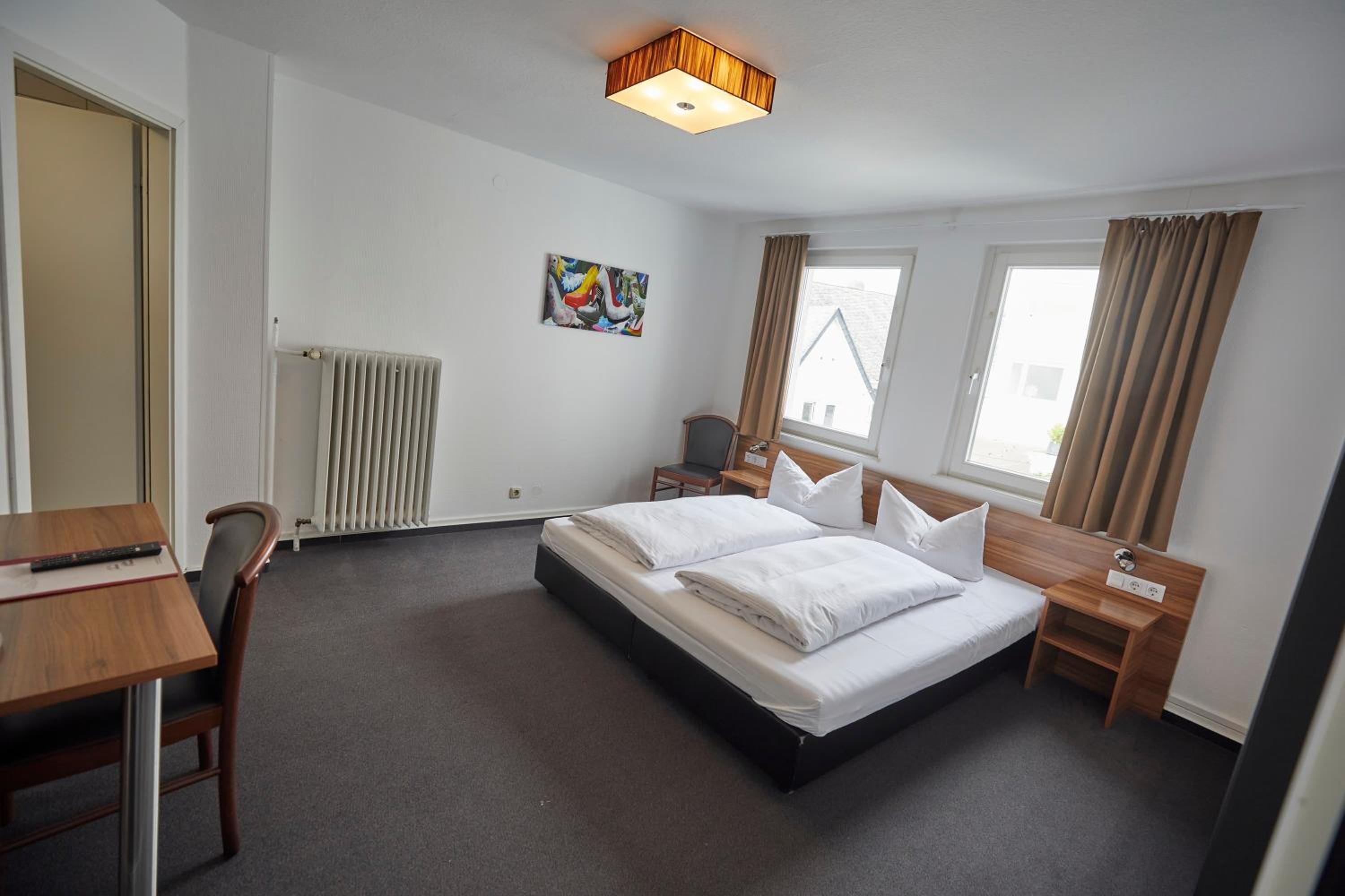 Double Room - Photo 18