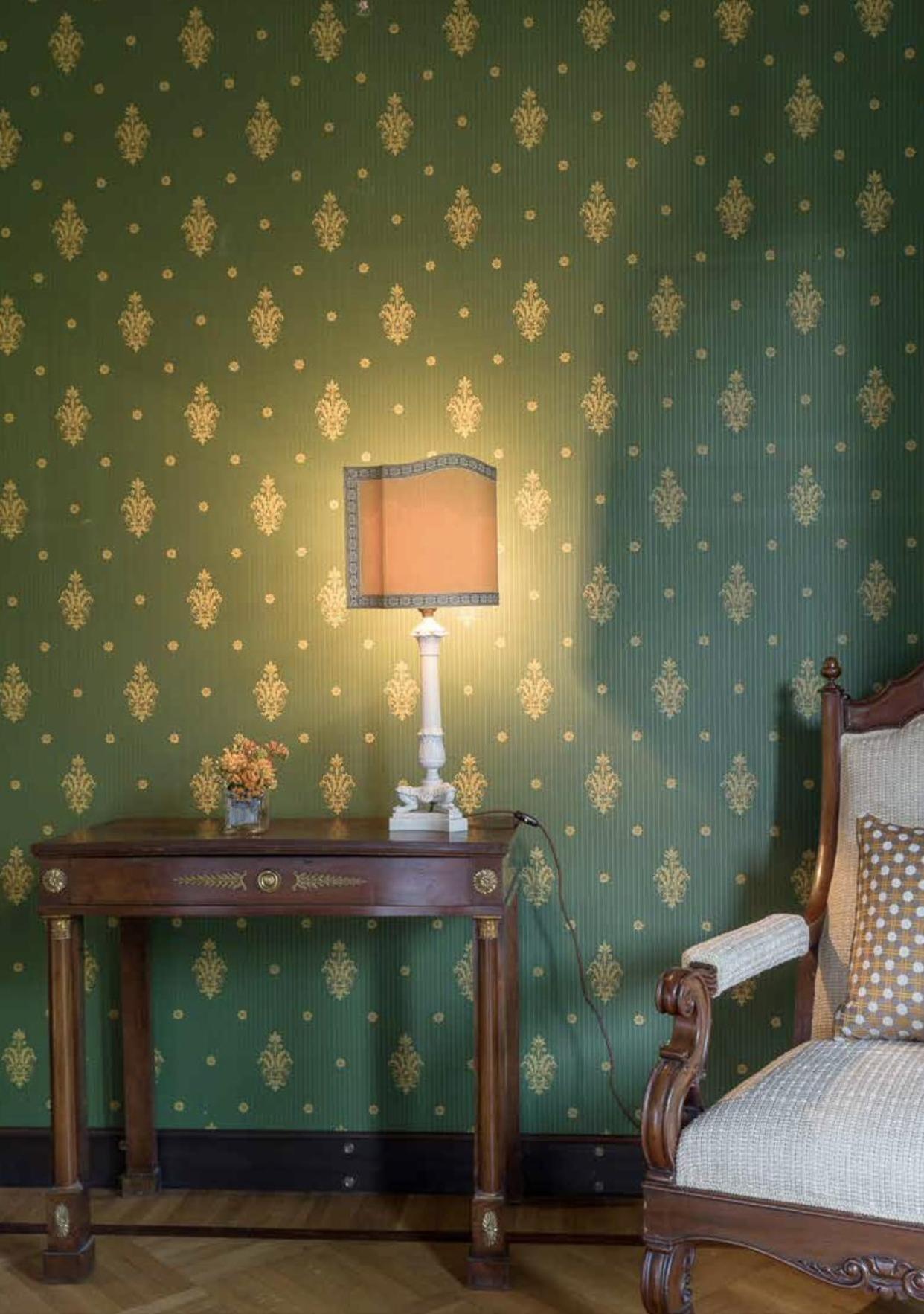 Deluxe King Room photo 2