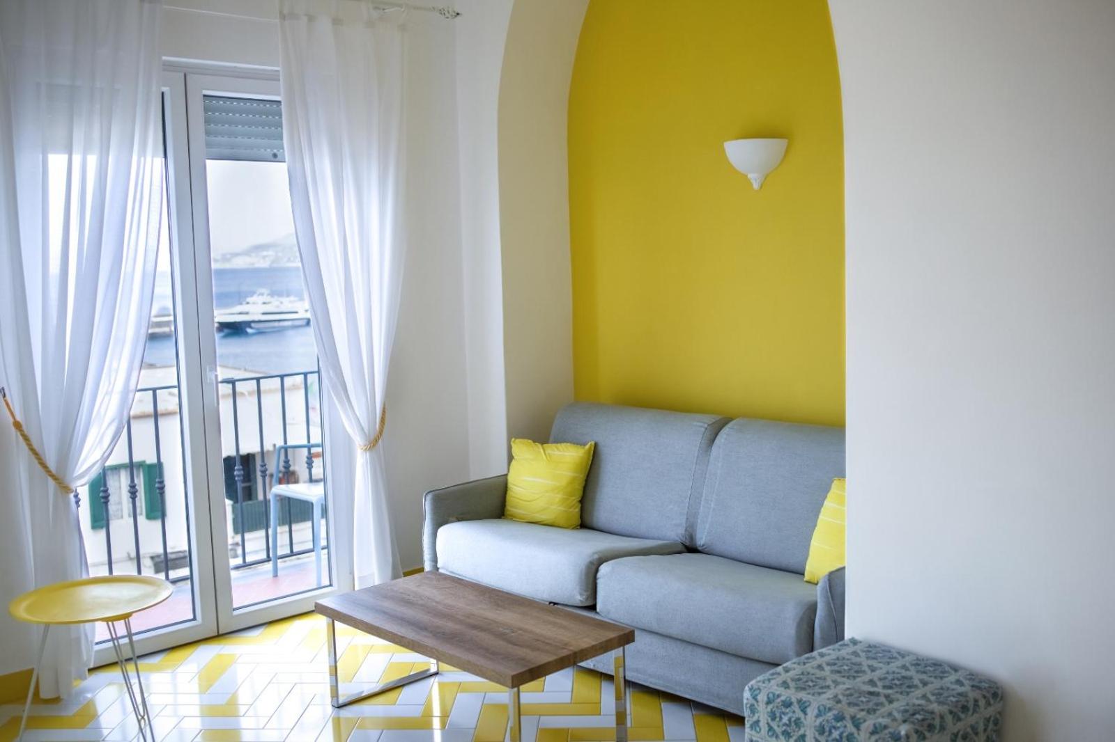 Junior Suite with Sea View and two Balconies - Photo 4