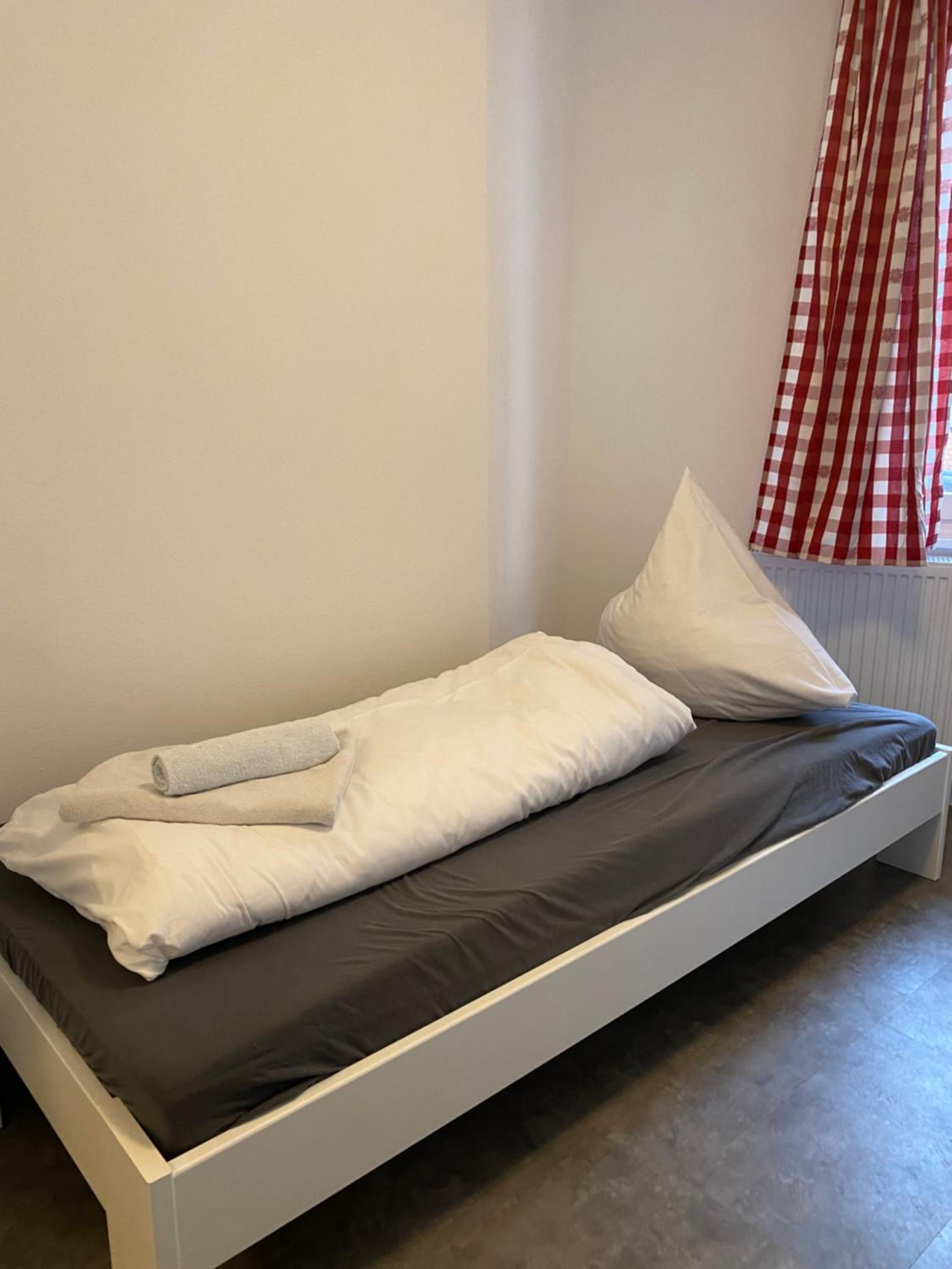 Small Double or Twin Room - Photo 7