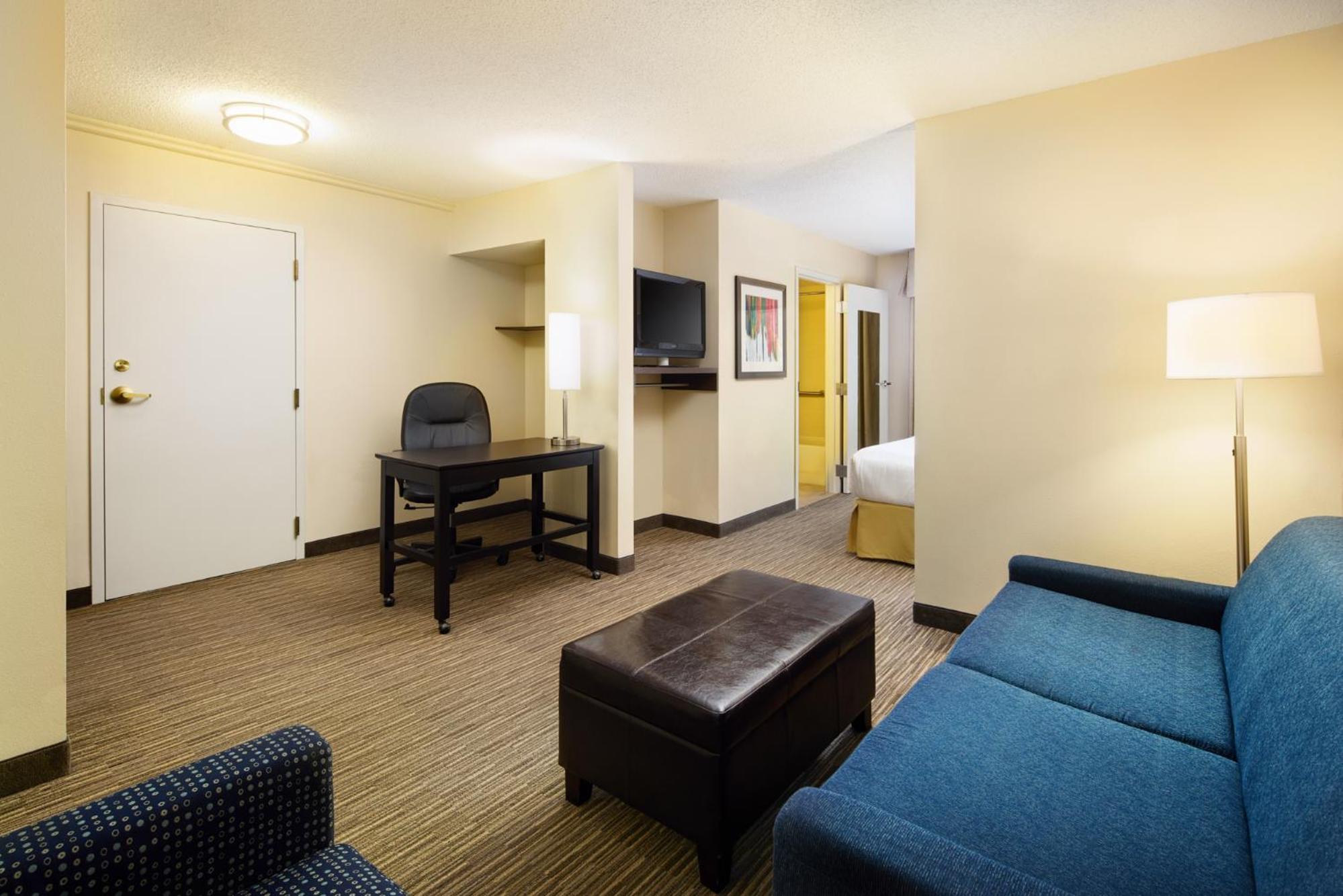 Standard King Room - Communications Accessible - Photo 1