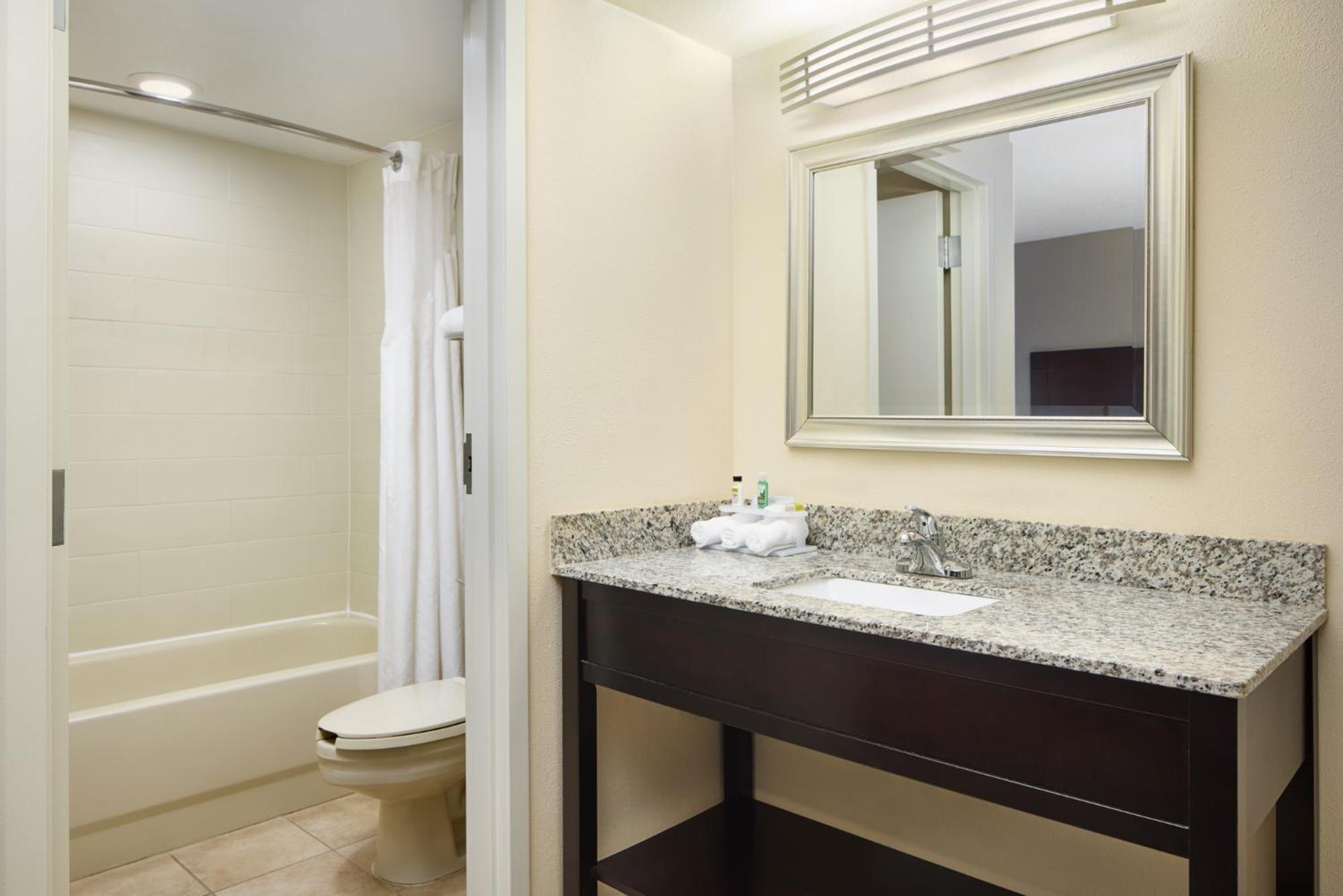 Standard Room - Photo 2