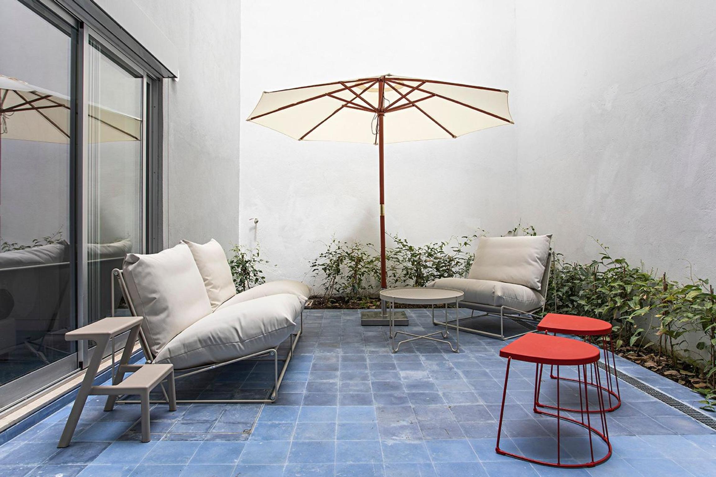 Apartment with Terrace photo 2