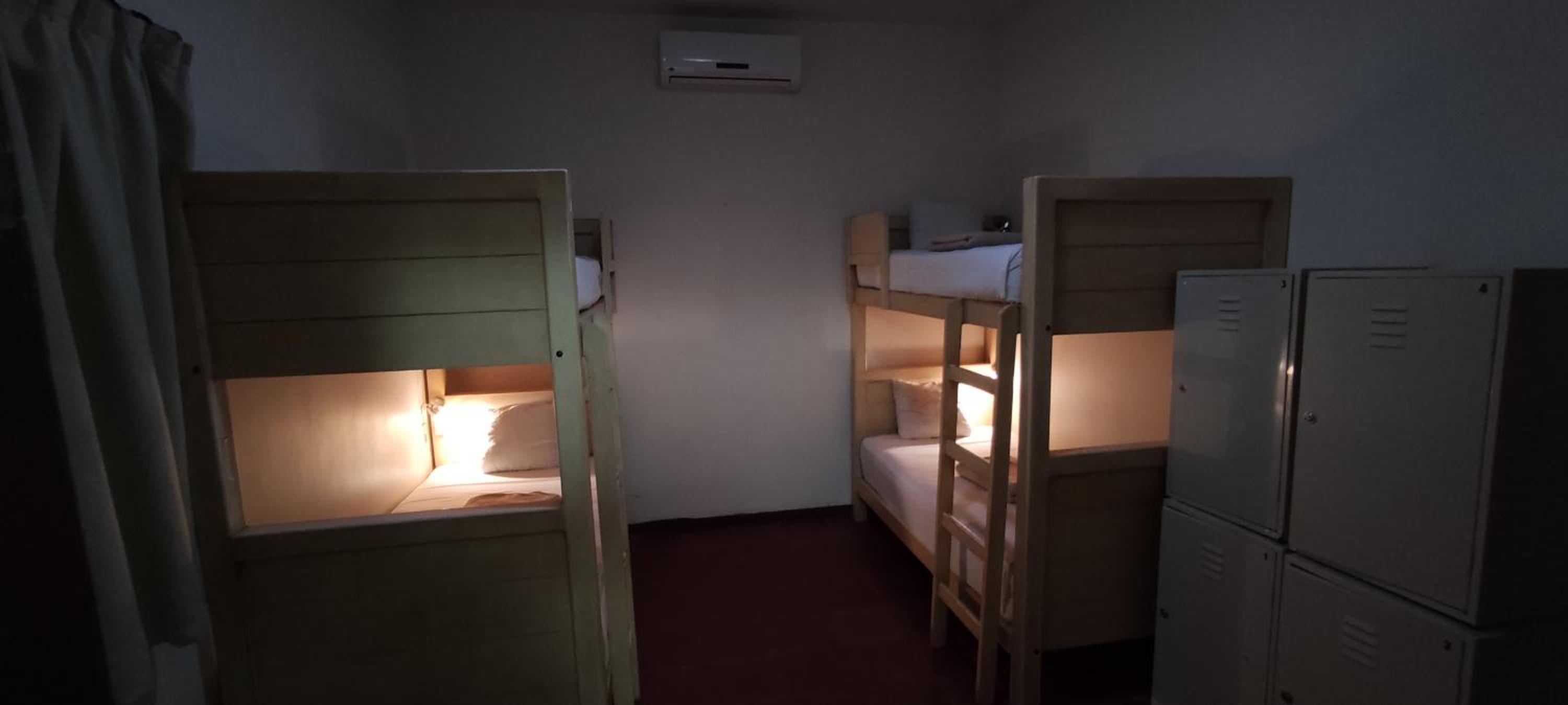 6-Bed Female Dormitory Room photo 3