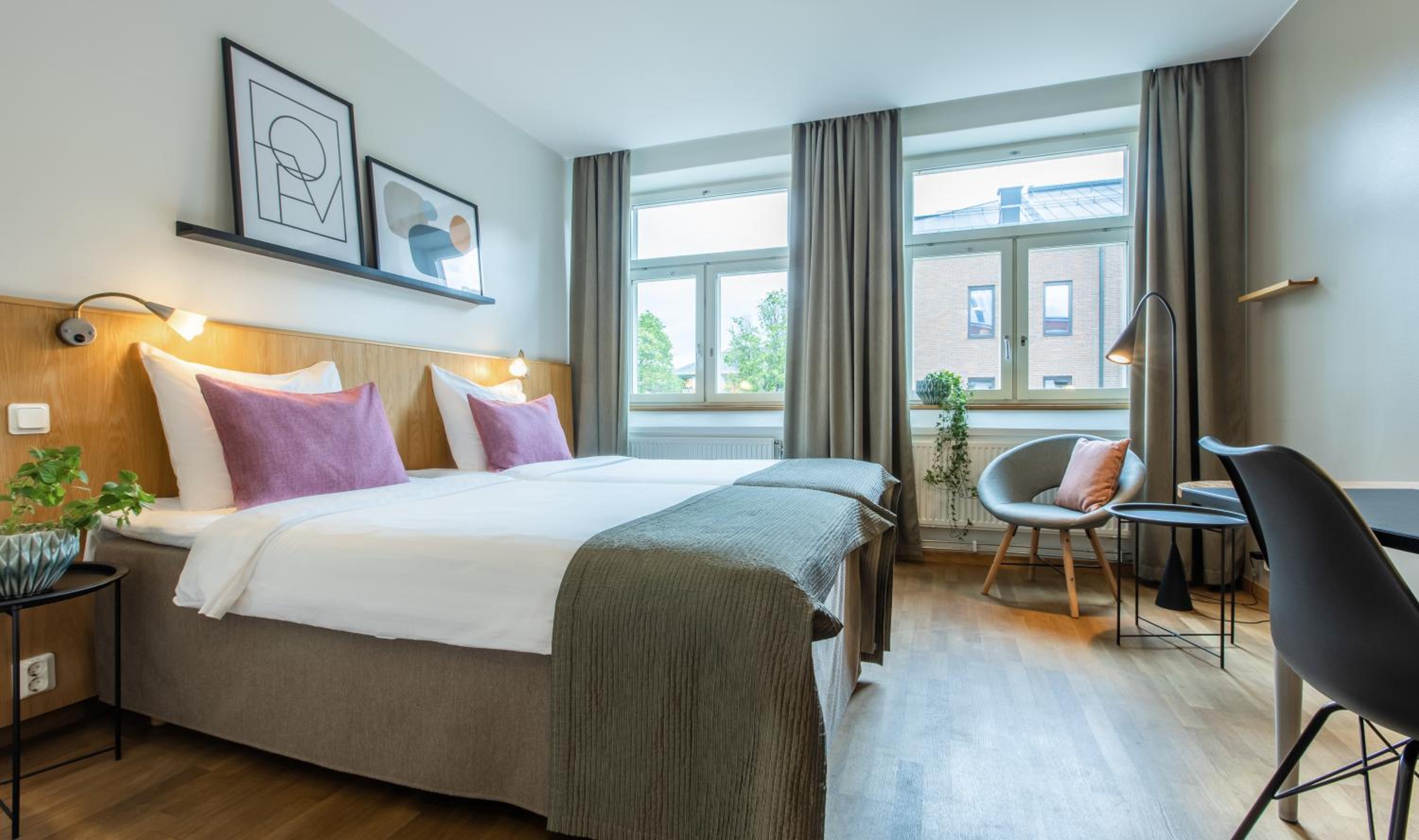 Standard Twin Room