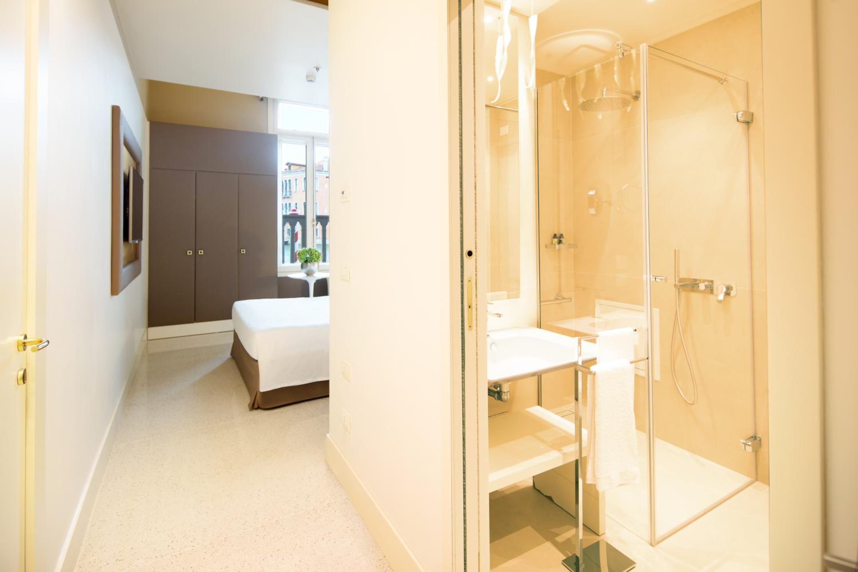 Superior Double Room with Partial View