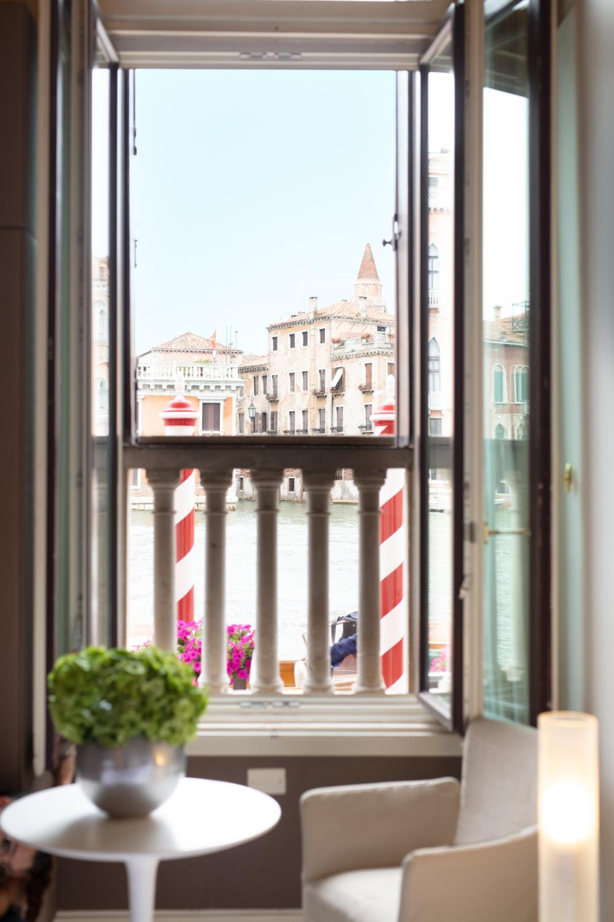 Superior Double Room with Partial View