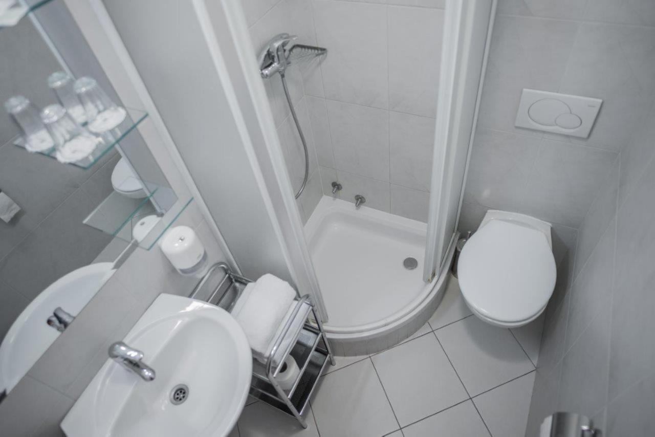 Triple Room - Photo 2