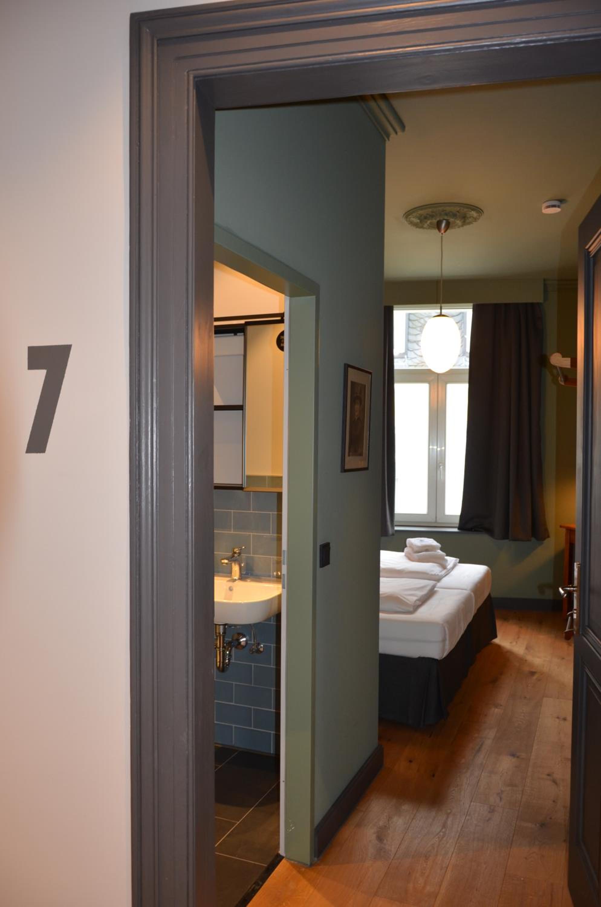 Double Room - Photo 26