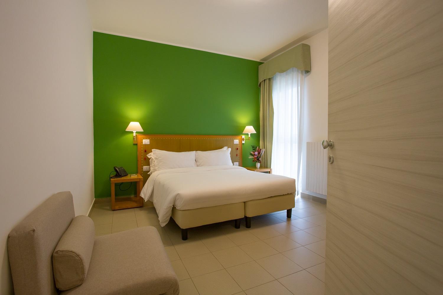 Standard Double or Twin Room photo 1