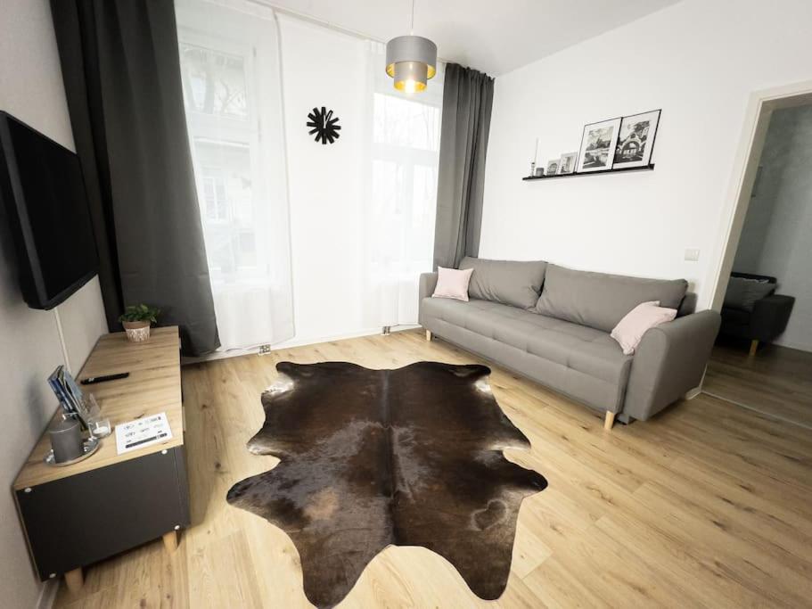 Two-Bedroom Apartment - Photo 26