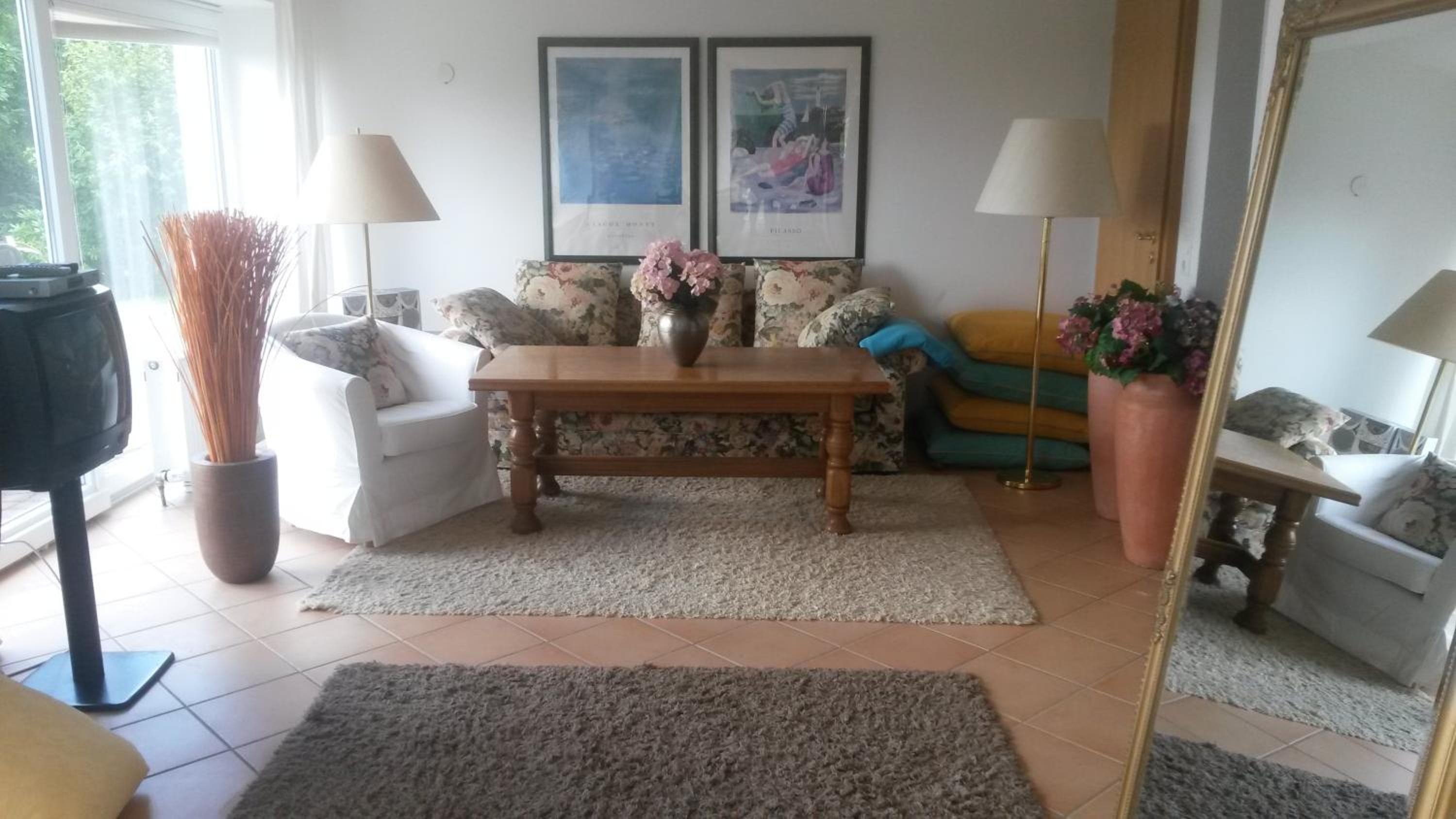 Apartment with Mountain View photo 1