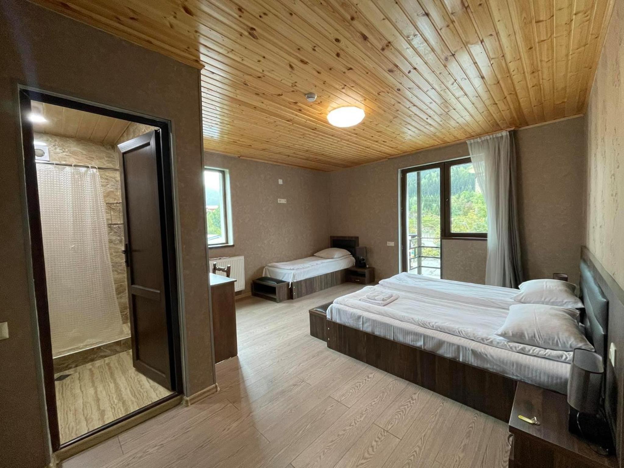 Standard Triple Room with Balcony - Photo 16