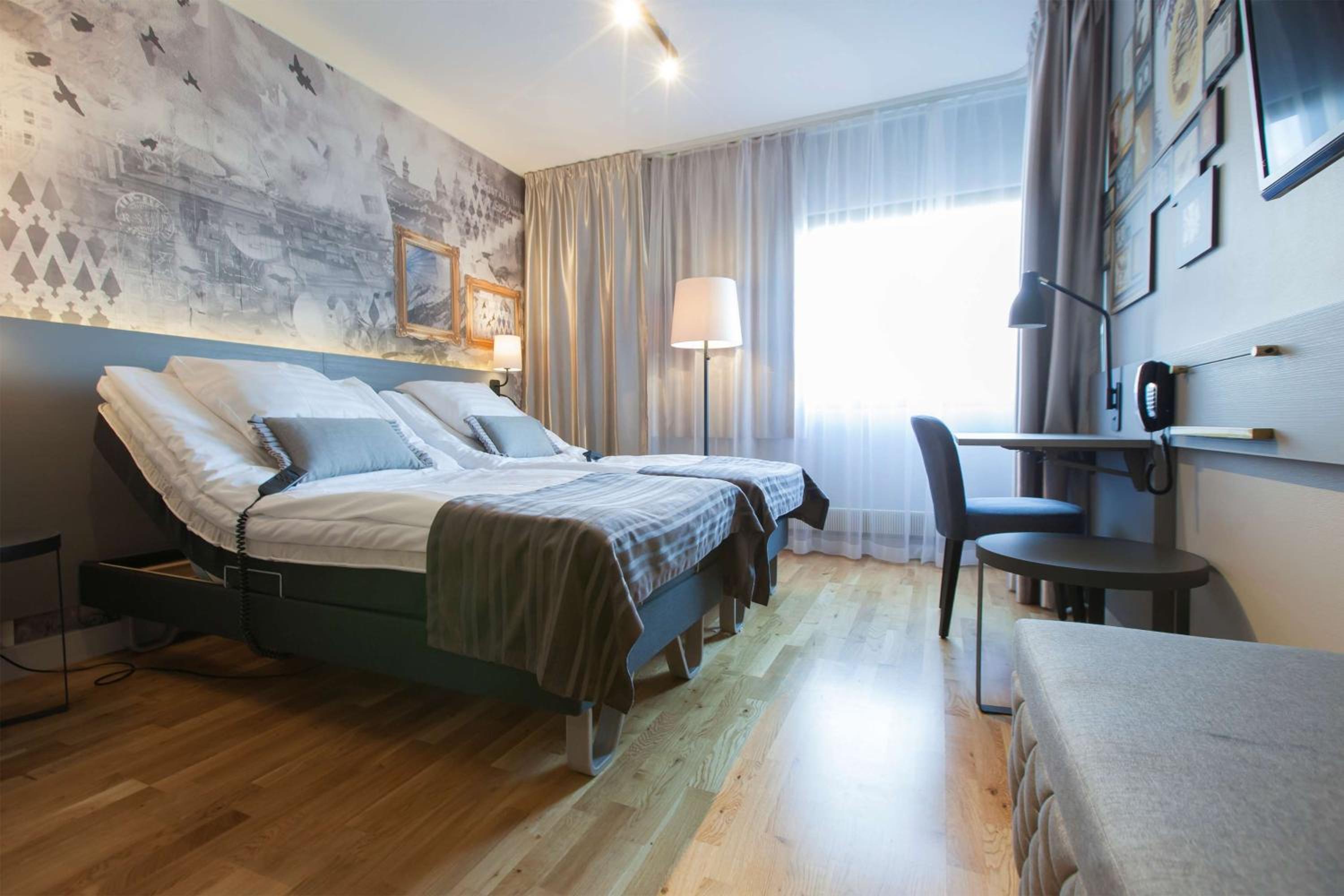 Standard Twin Room - Photo 3