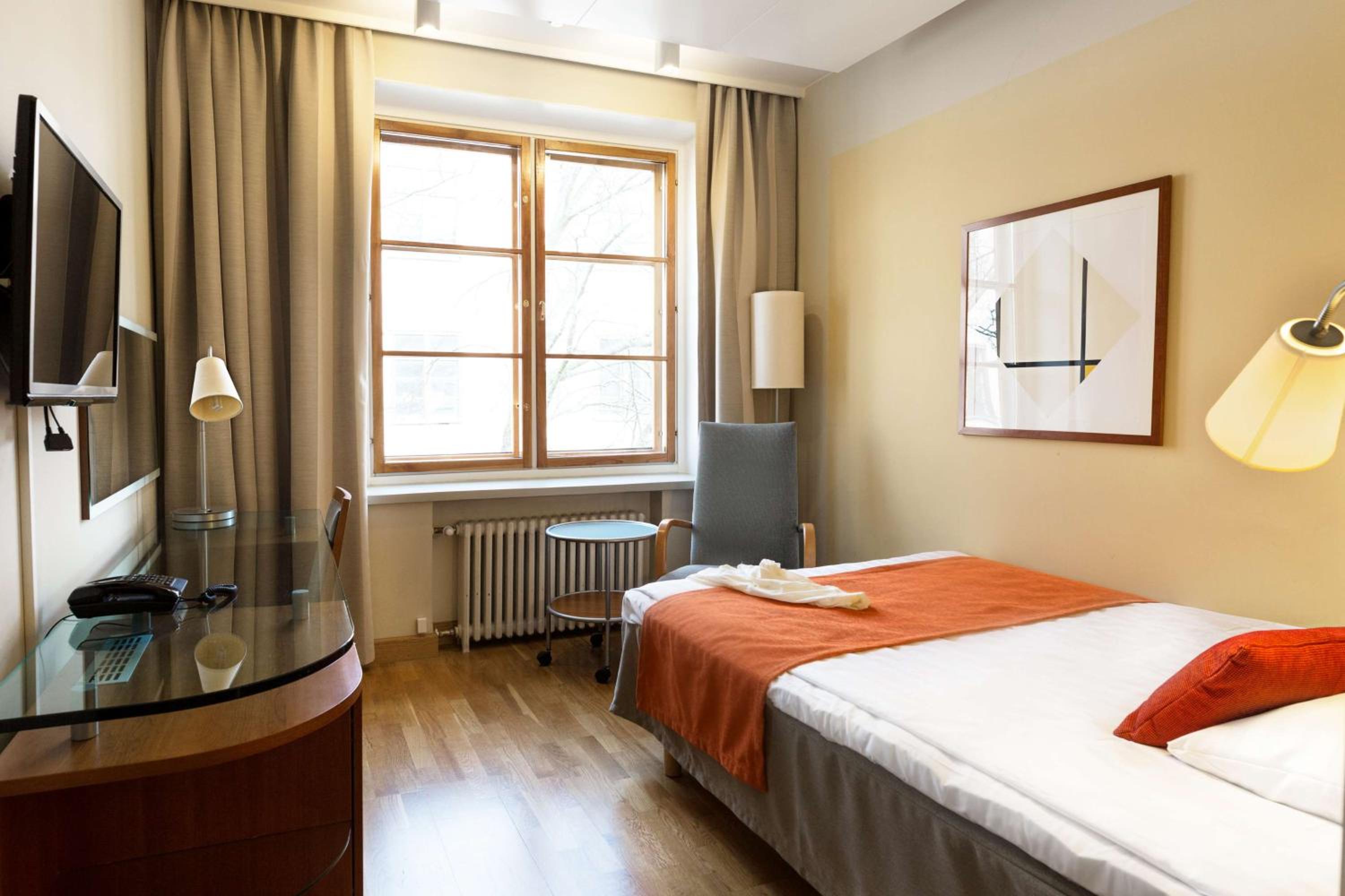 Standard  Double Room - Photo 4