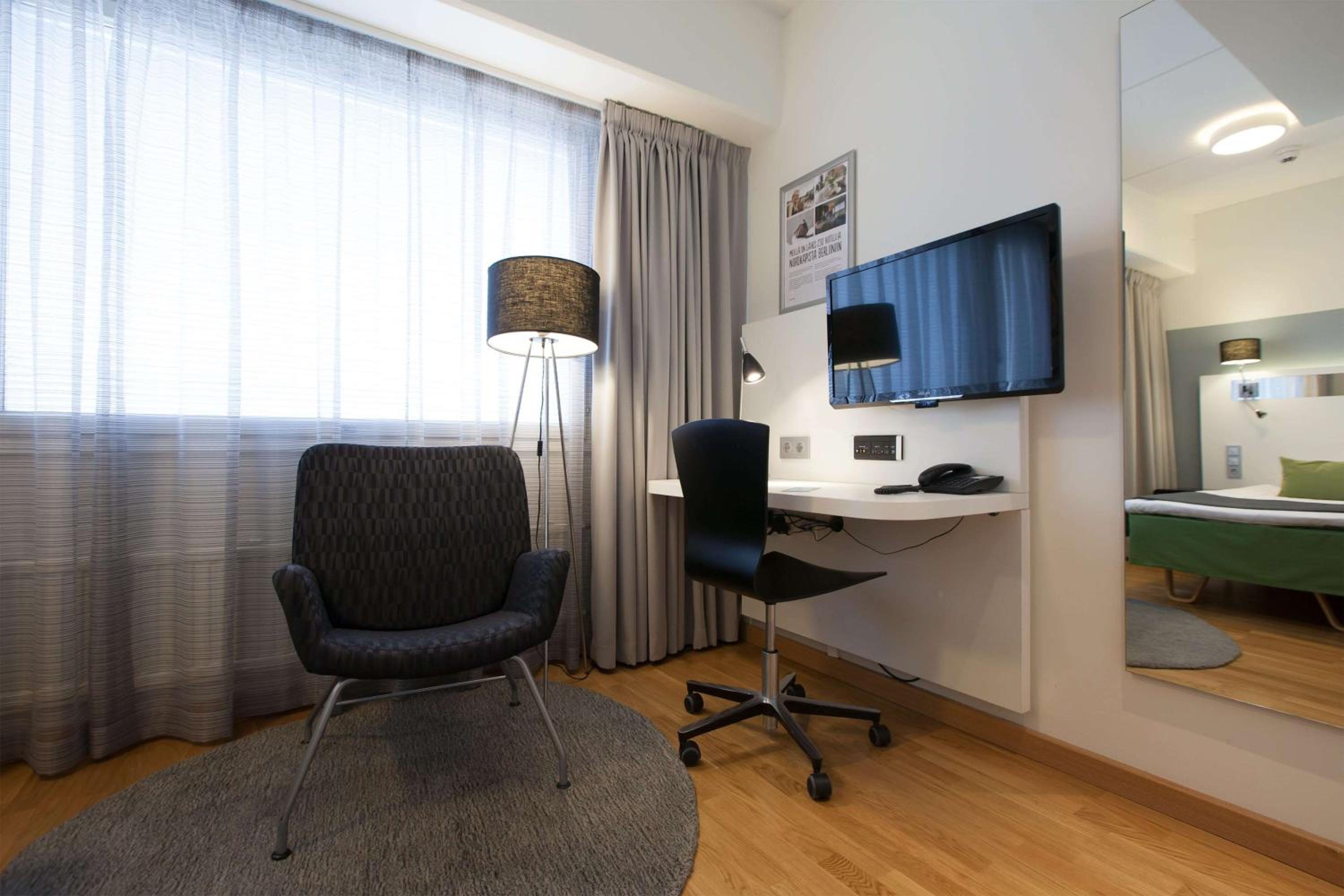 Single Room - Photo 2