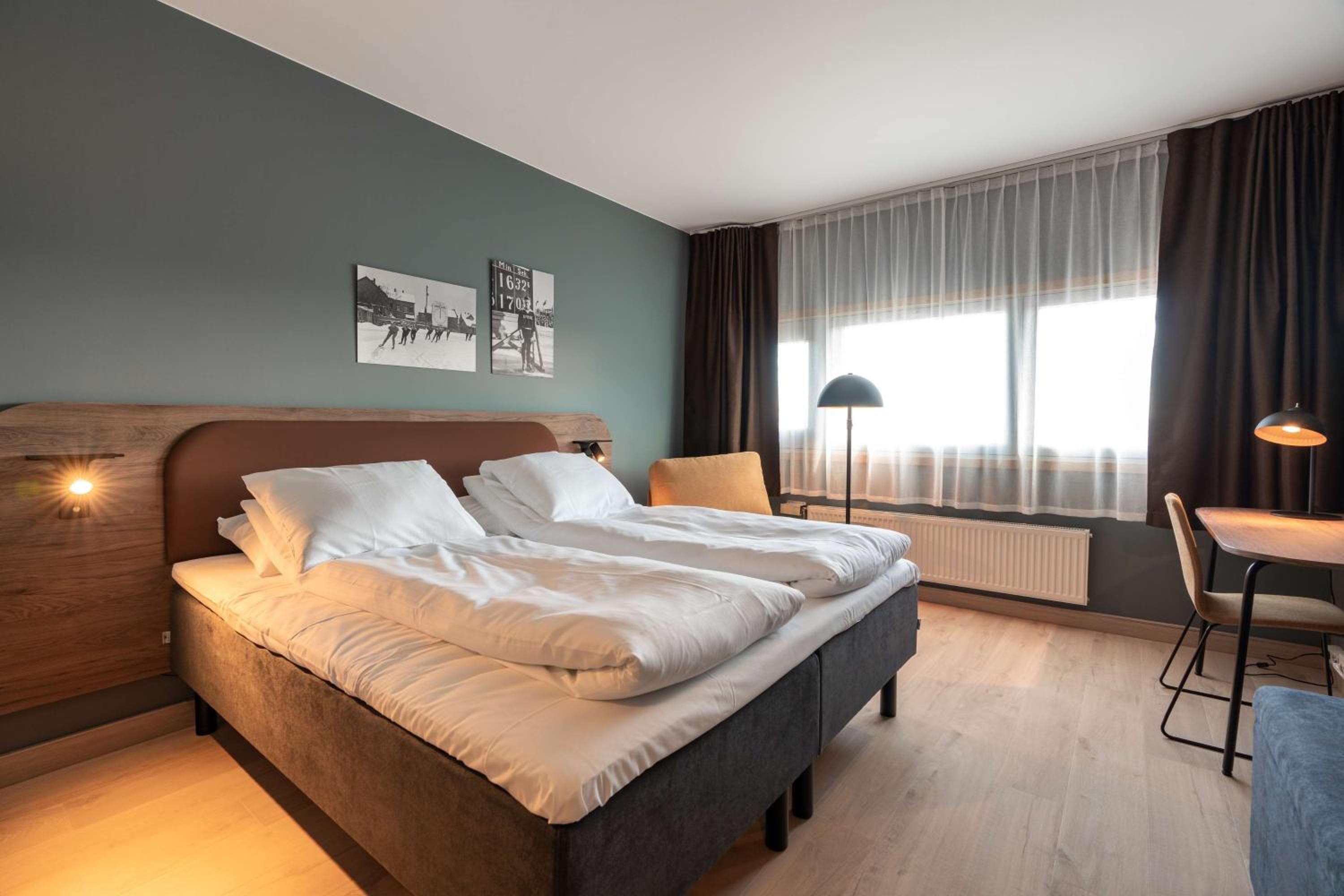 Standard Twin Room - Photo 9
