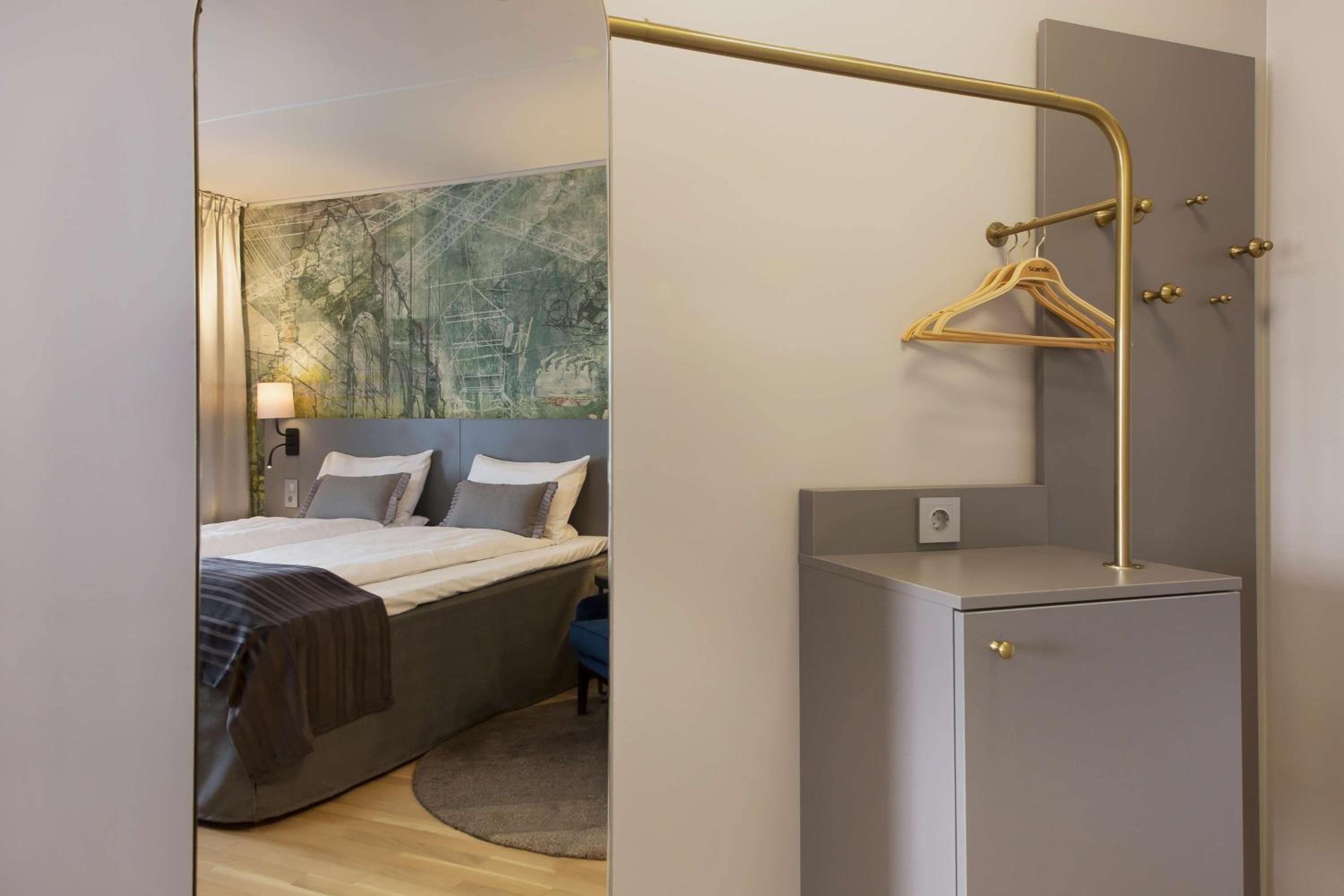 Standard Twin Room - Photo 4