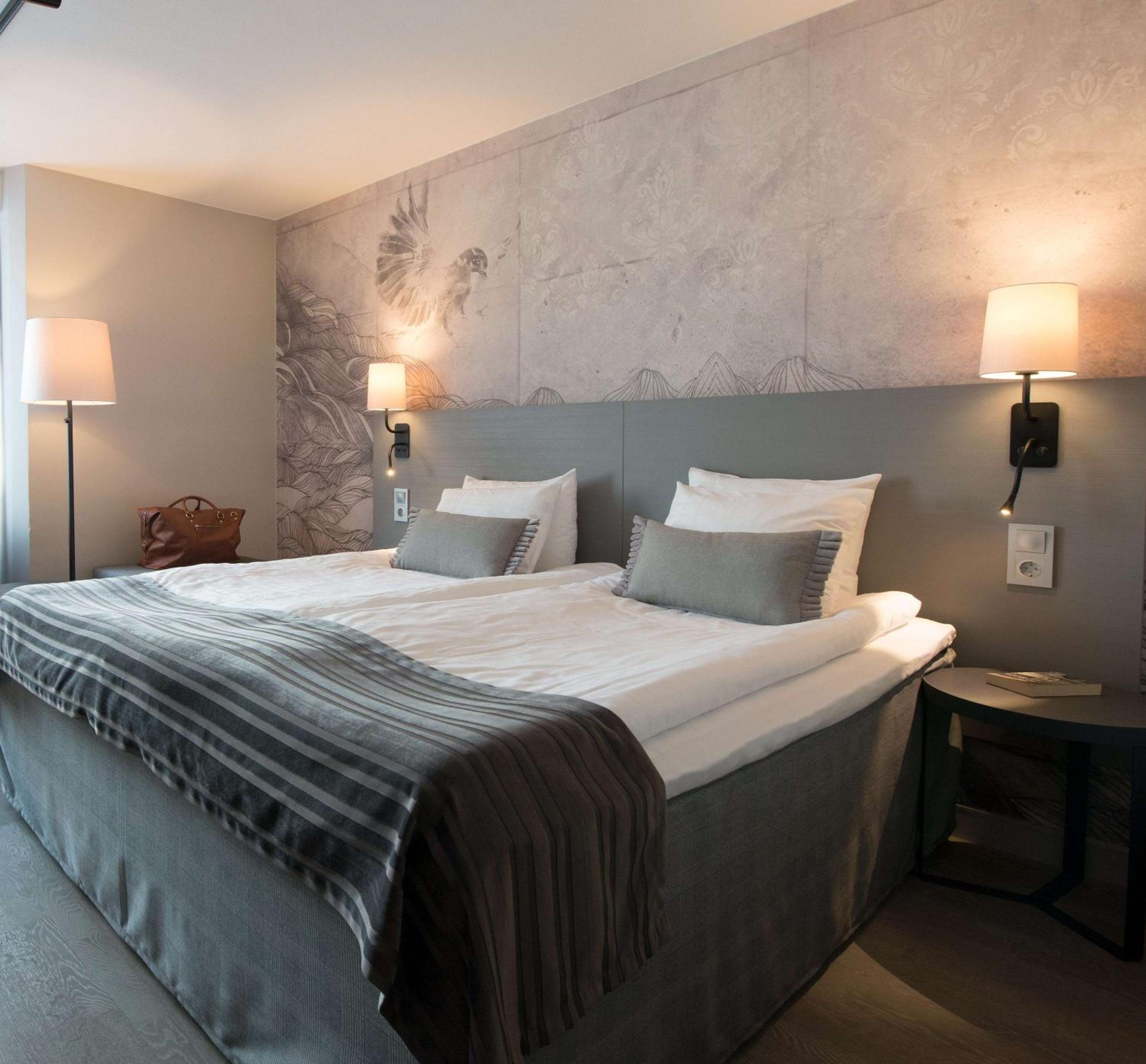 Standard King Room - Photo 3