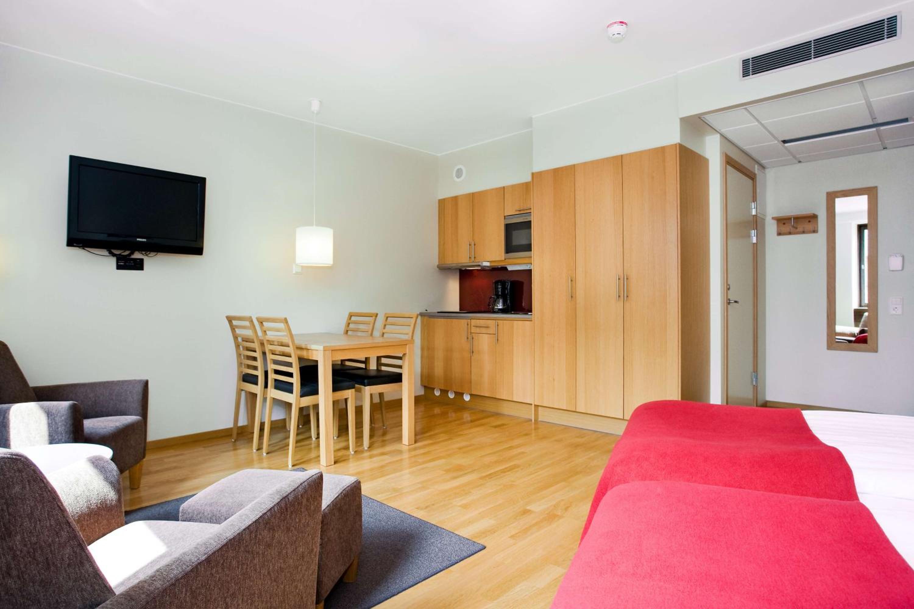 Standard Double with Kitchenette - Photo 6