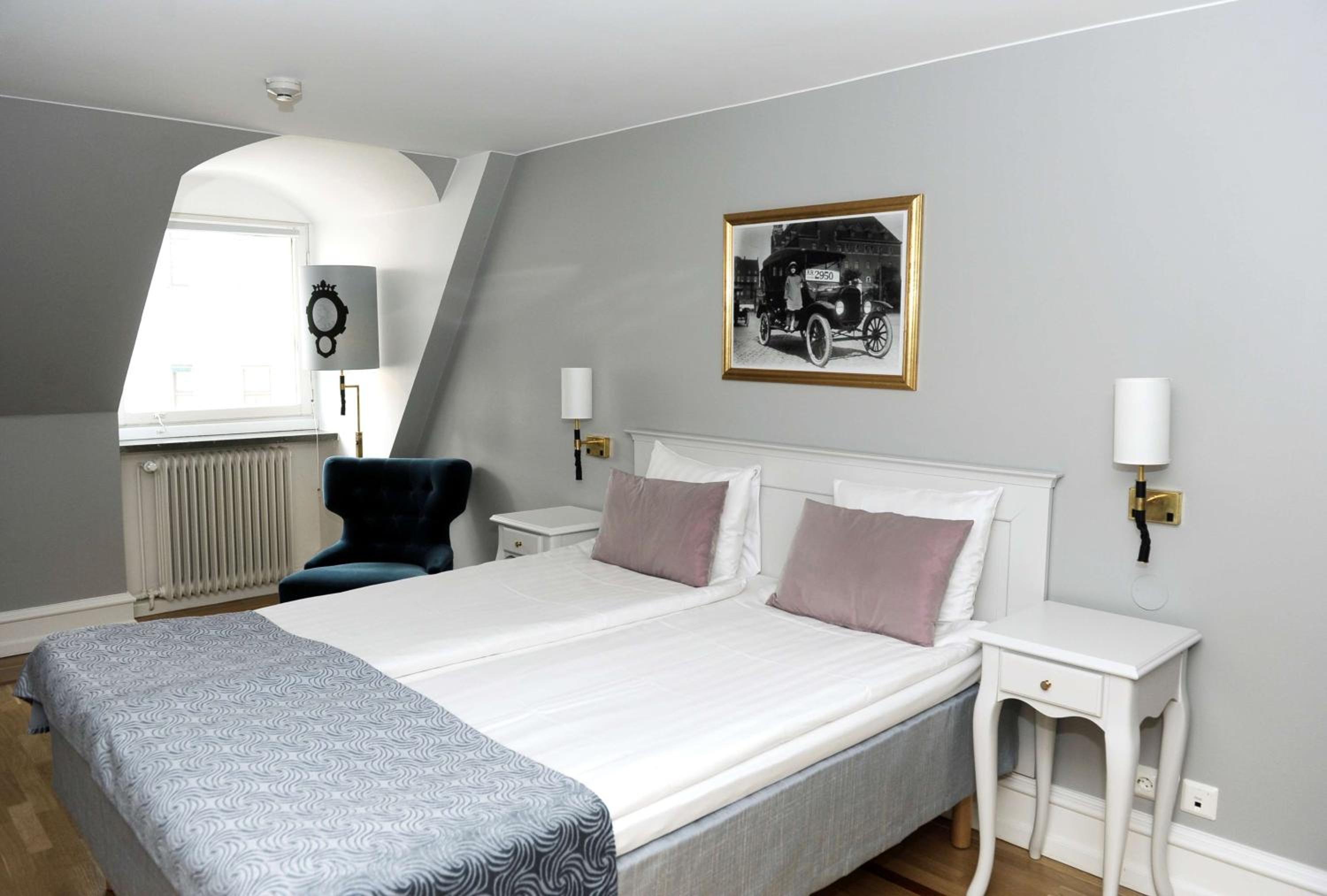 Standard Double Room - Photo 5