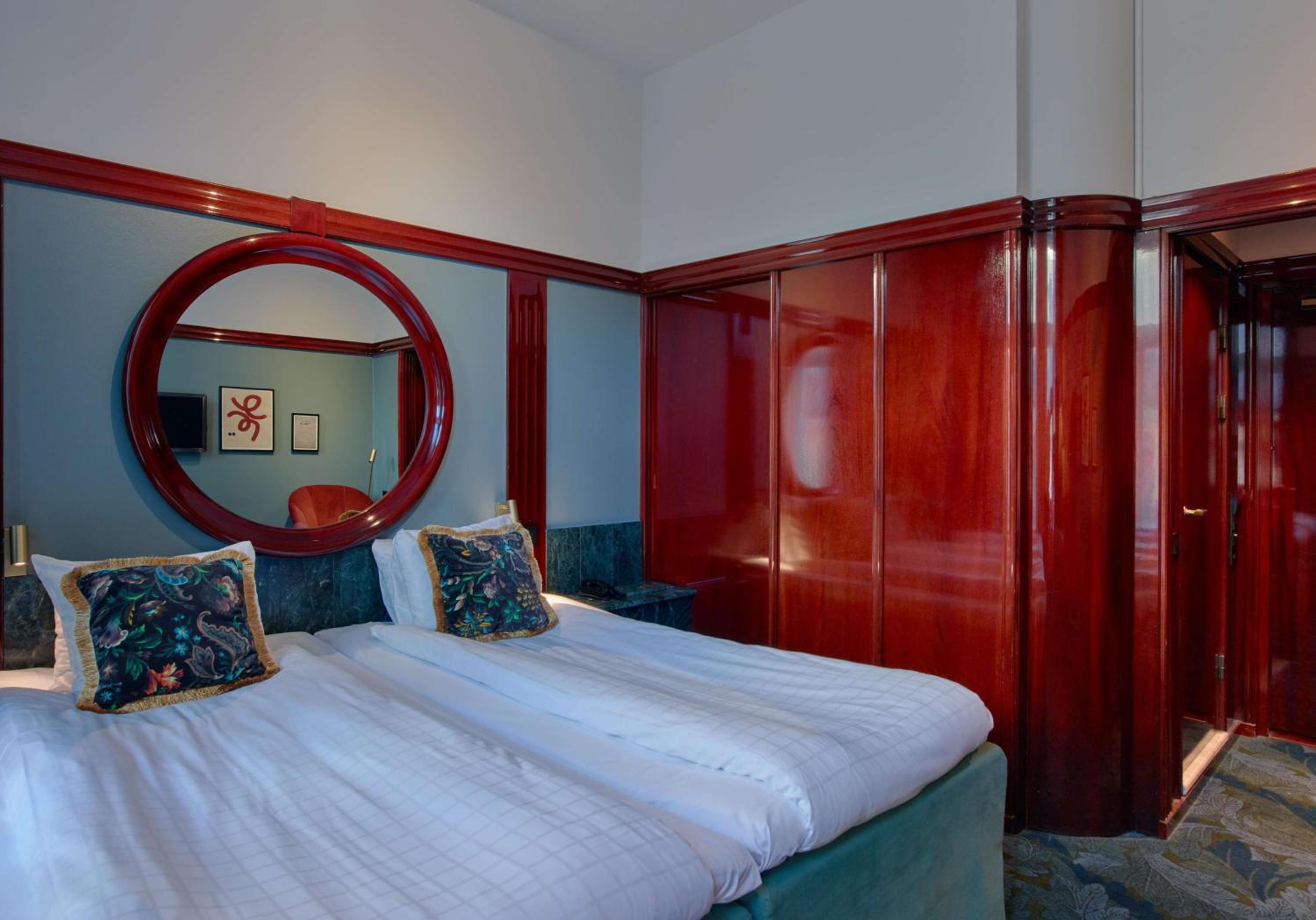 Twin Room - Photo 1