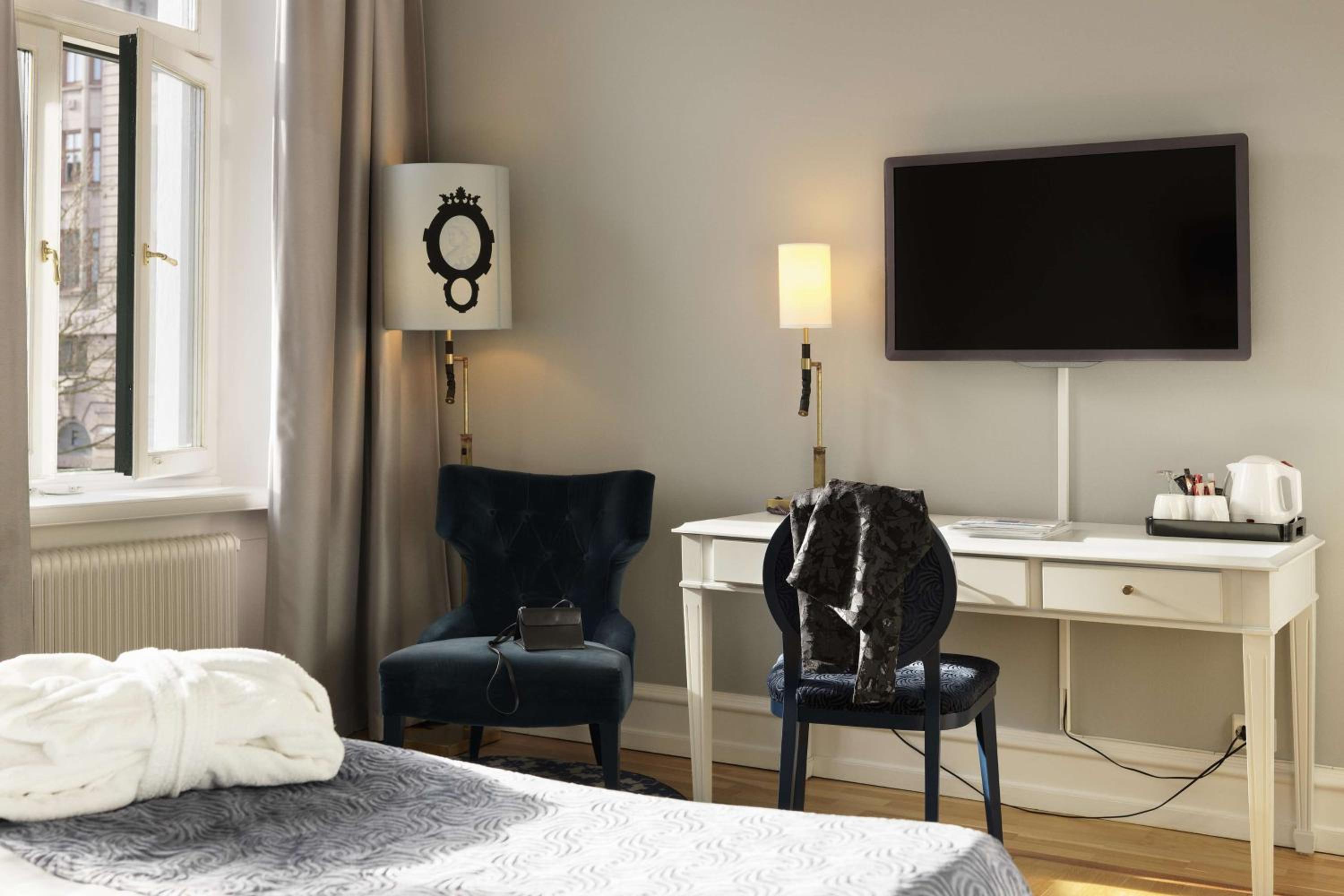 Superior Twin Room - Photo 4