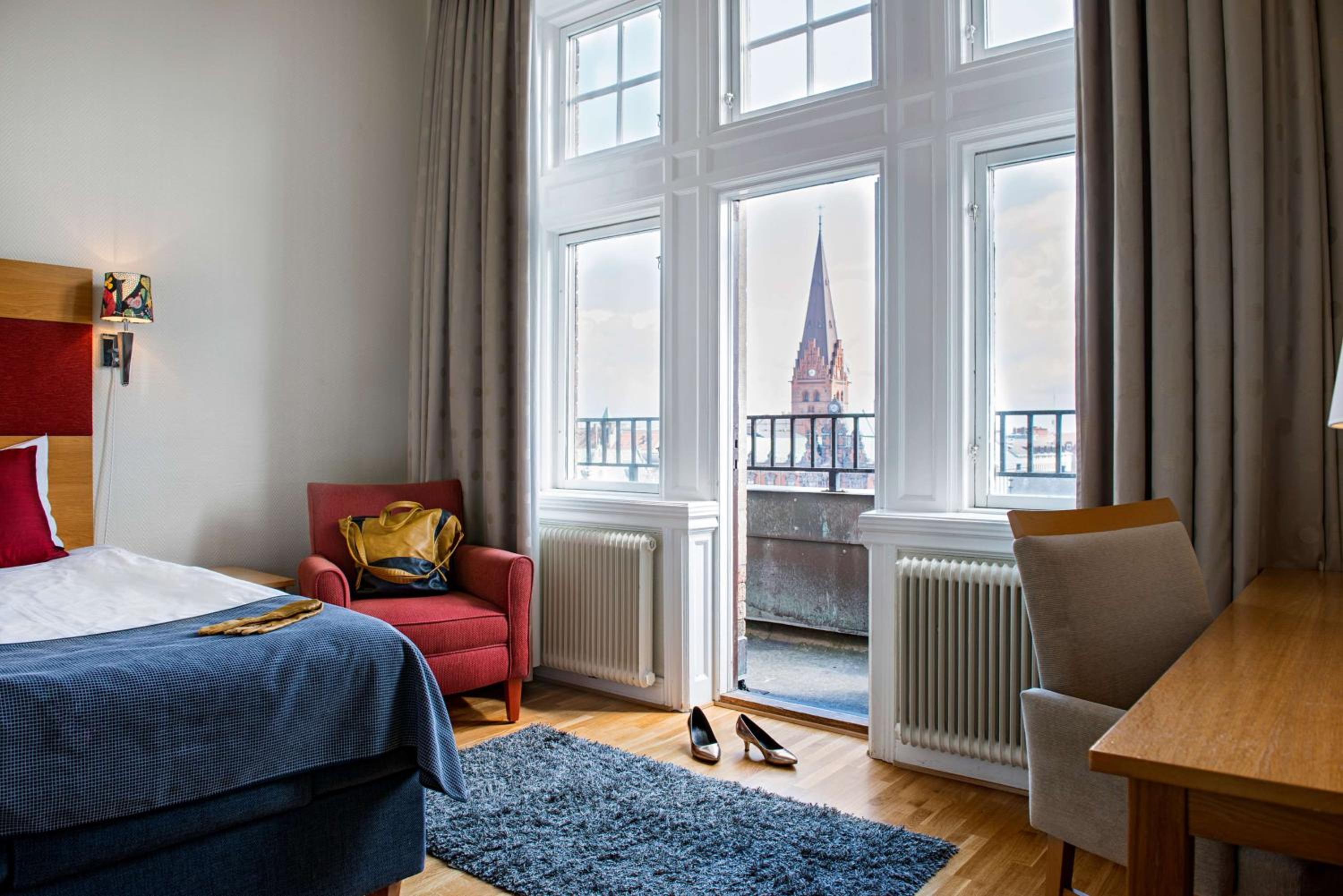 Standard Double Room - Photo 6