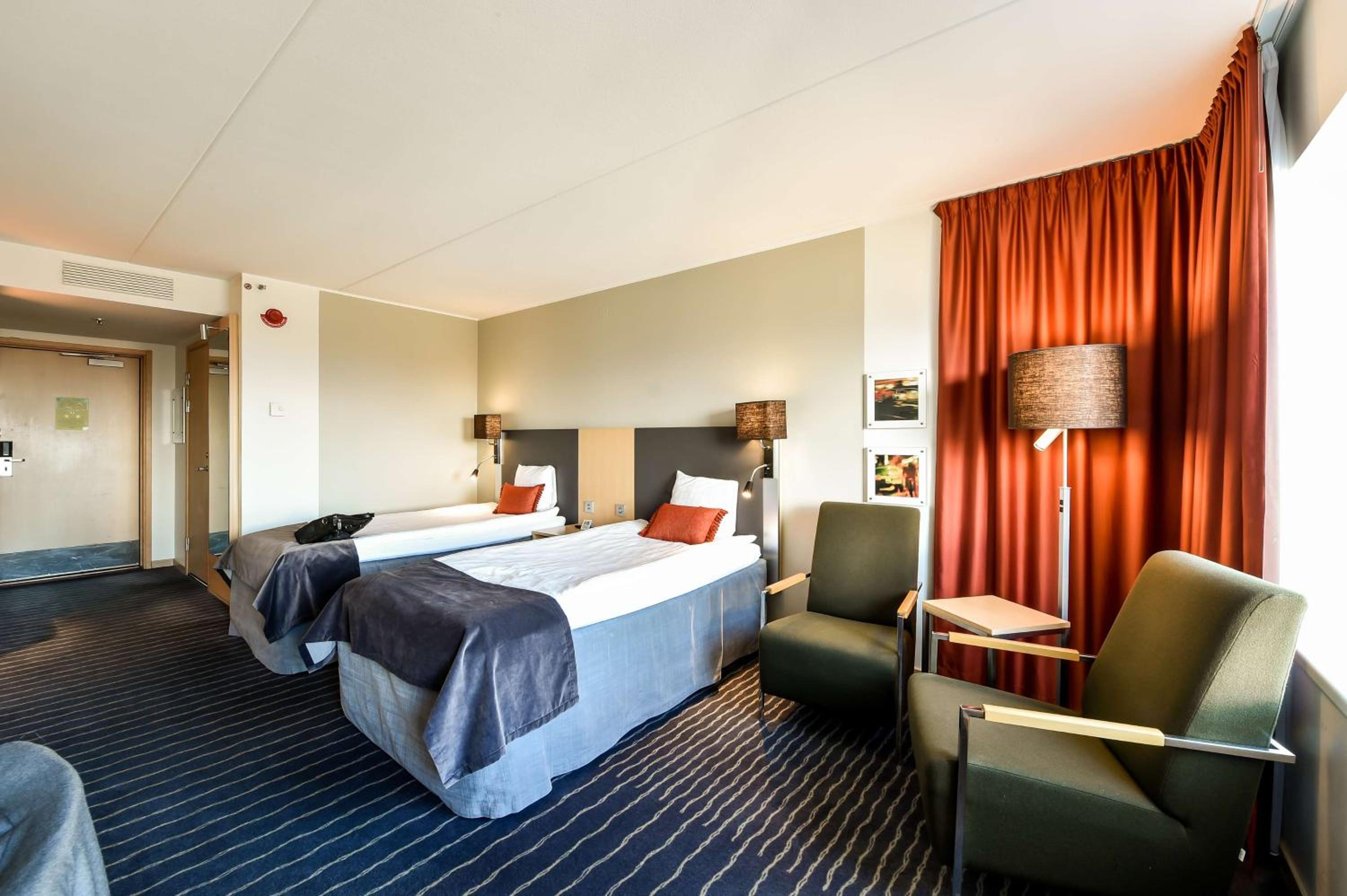 Twin Room - Photo 4