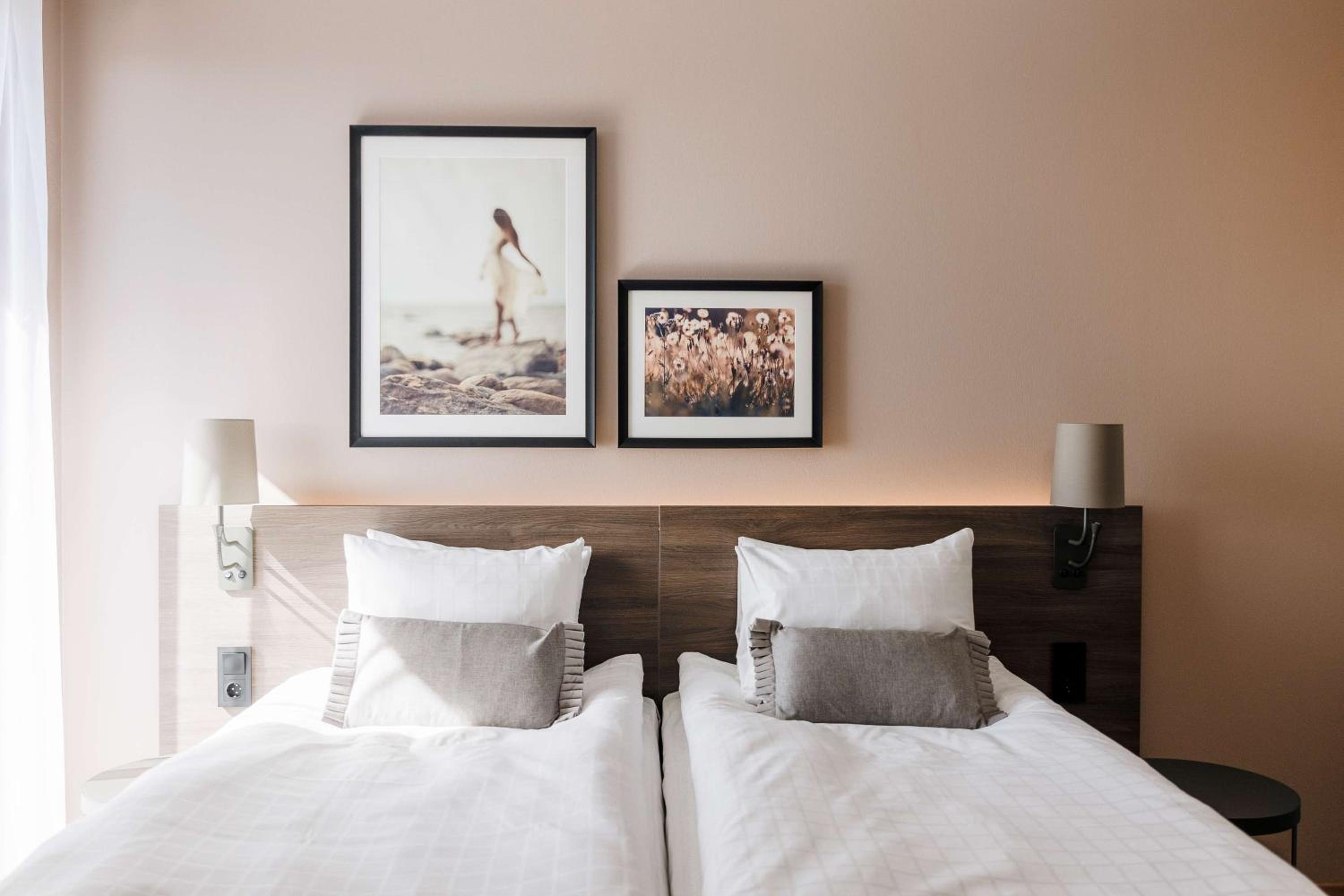 Standard Twin Room - Photo 3