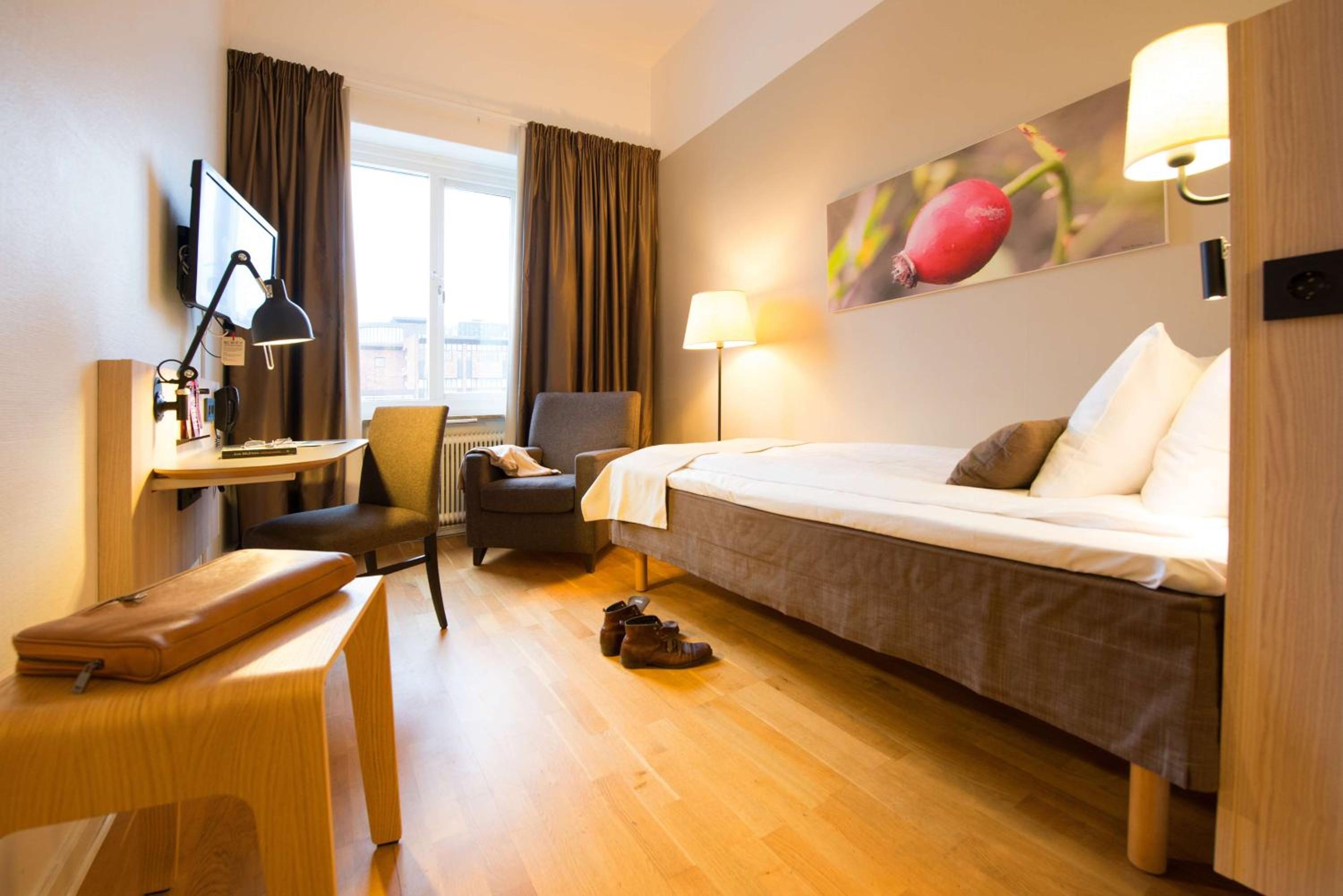 Single Room photo 2