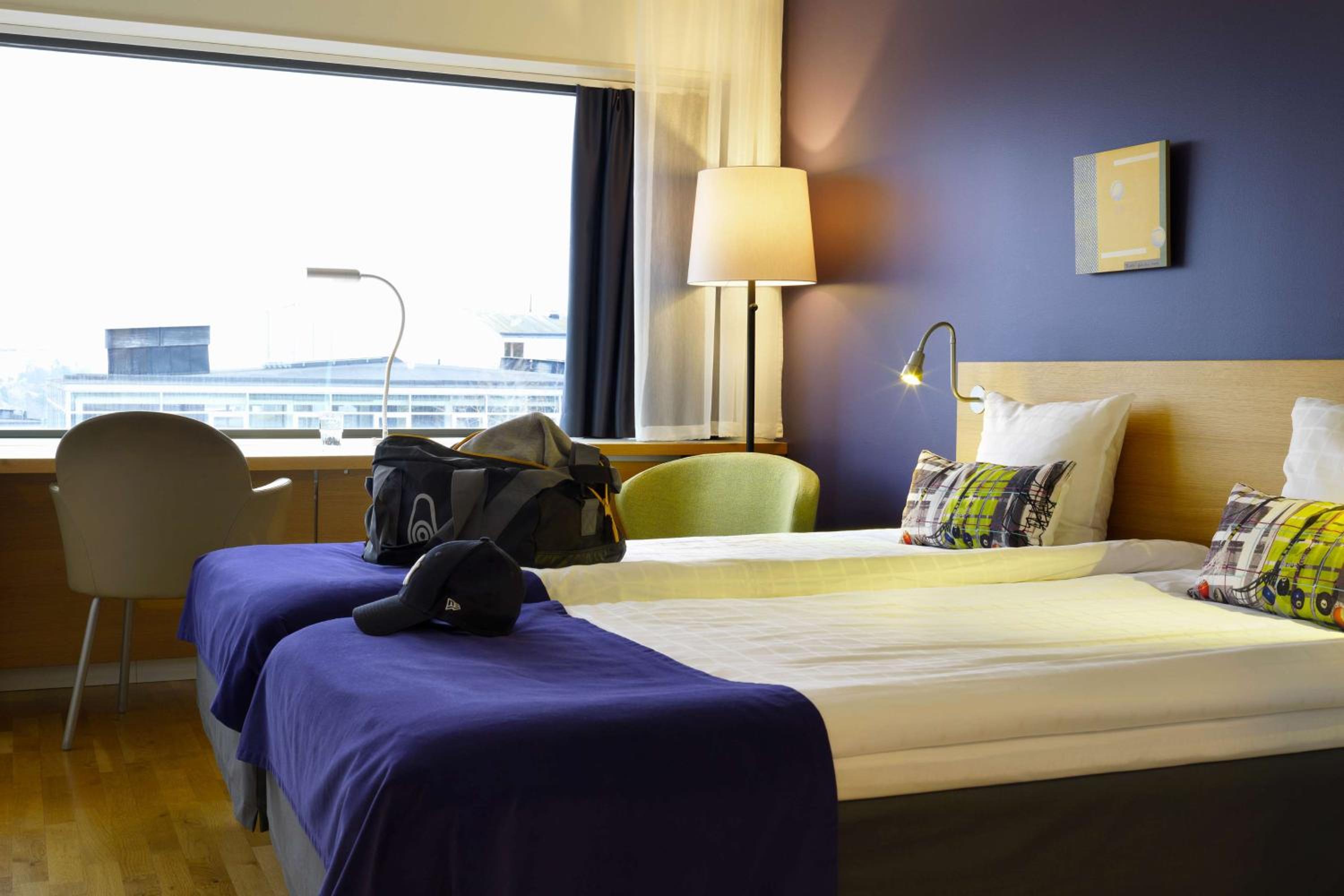 Standard Twin Room - Photo 2