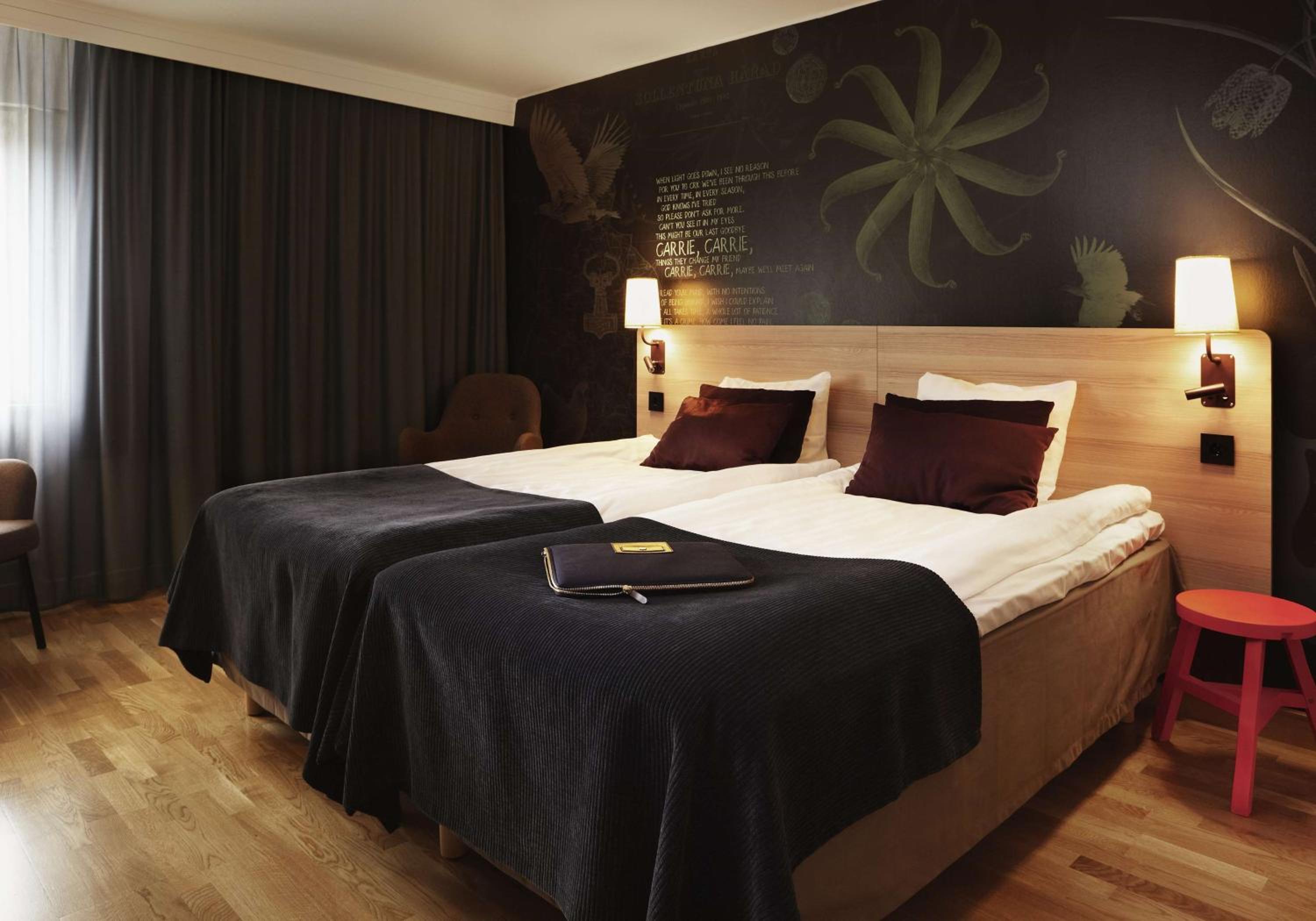 Standard Twin Room - Photo 1