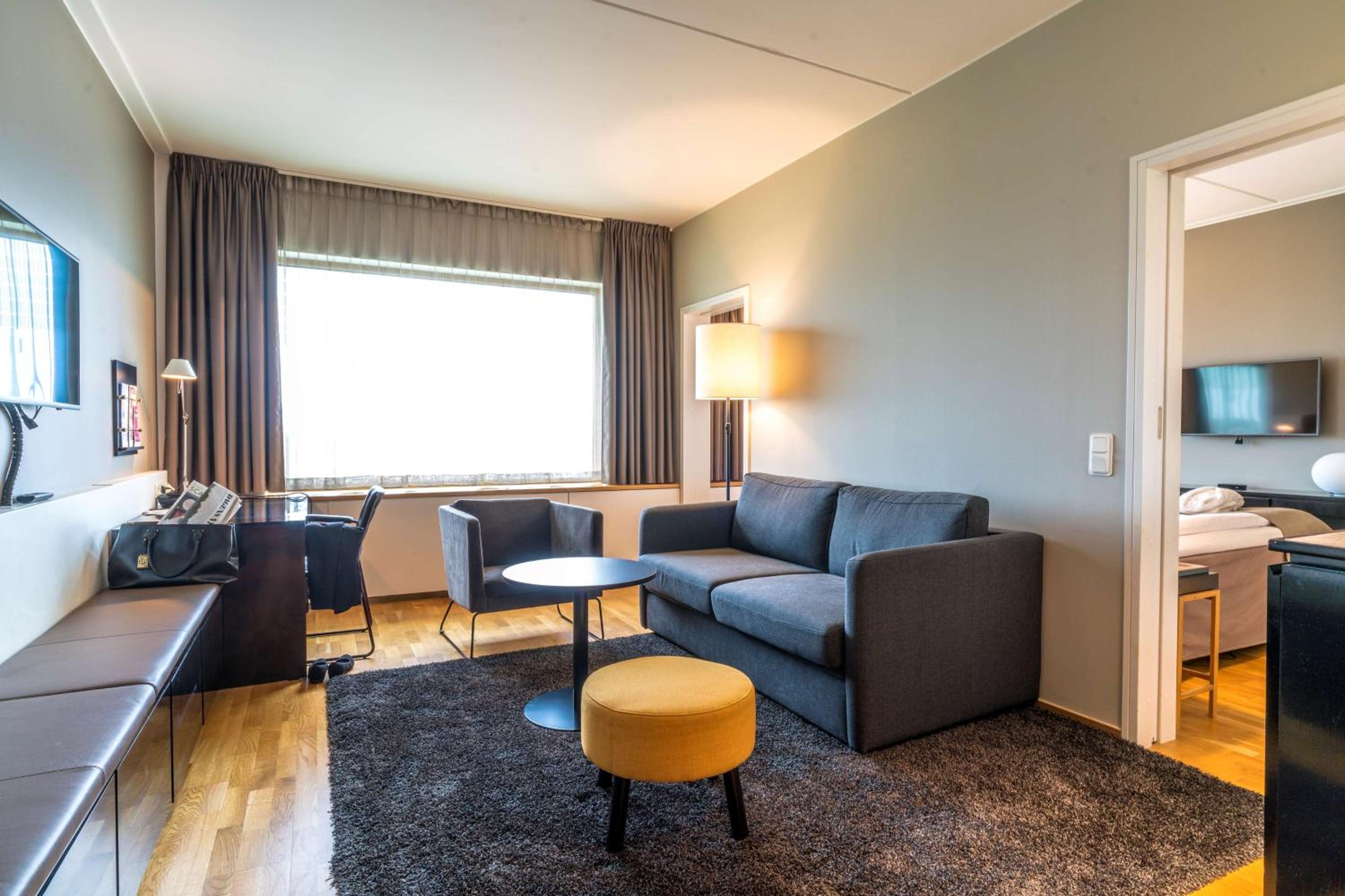 Suite - Photo 4