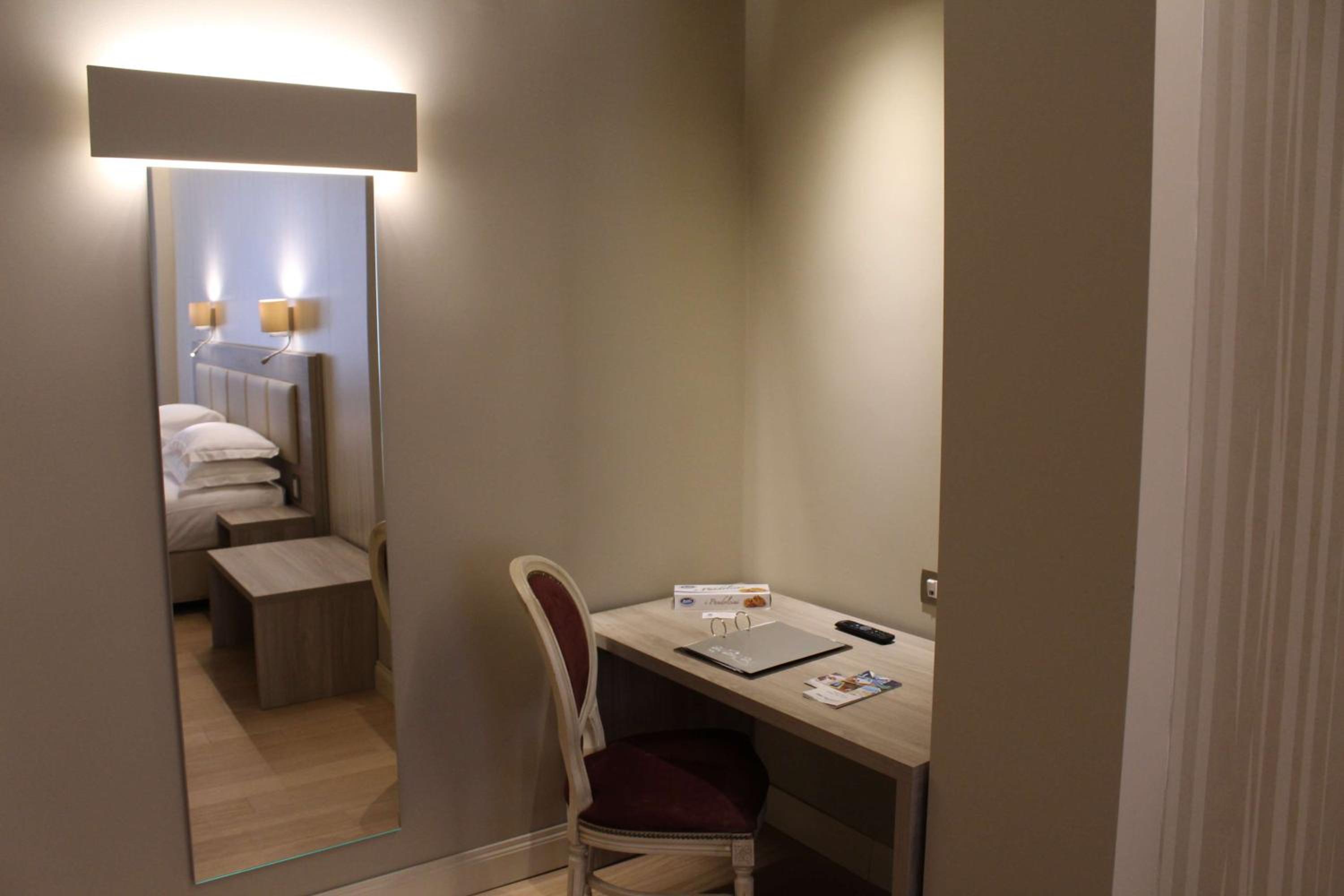 Comfort Quadruple Room - Photo 11