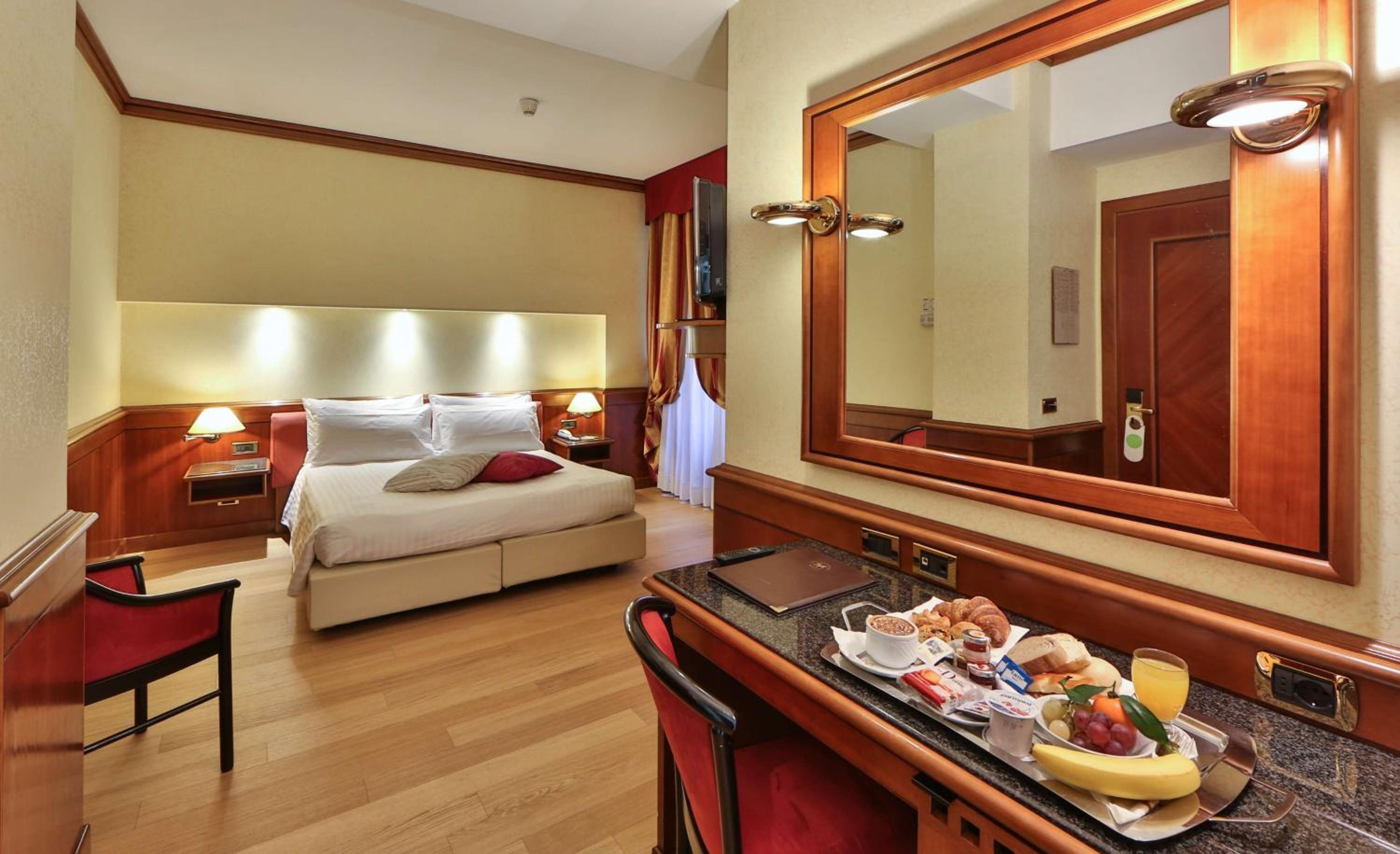 Standard Queen Room - Photo 1