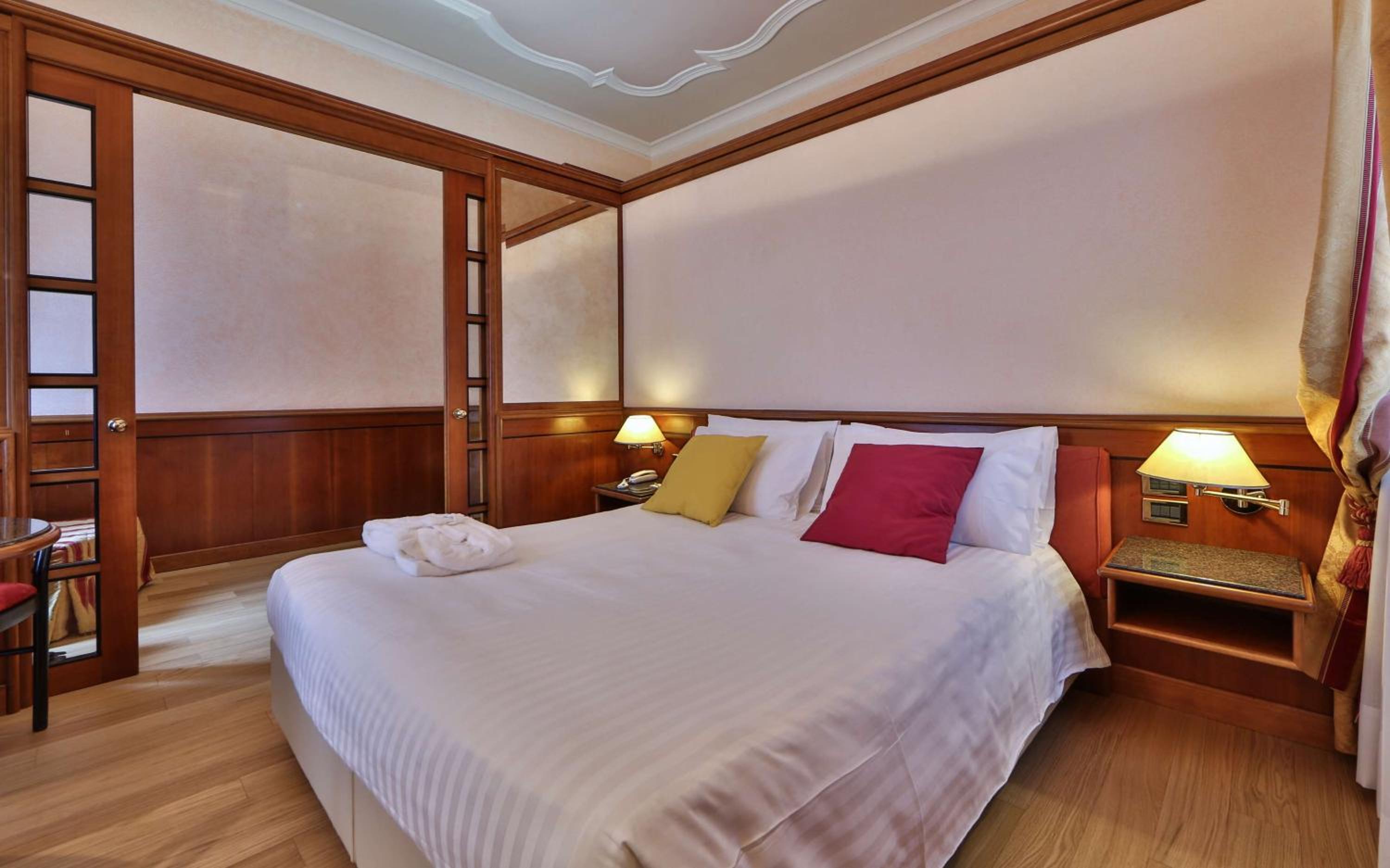 Standard Triple Room - Photo 1