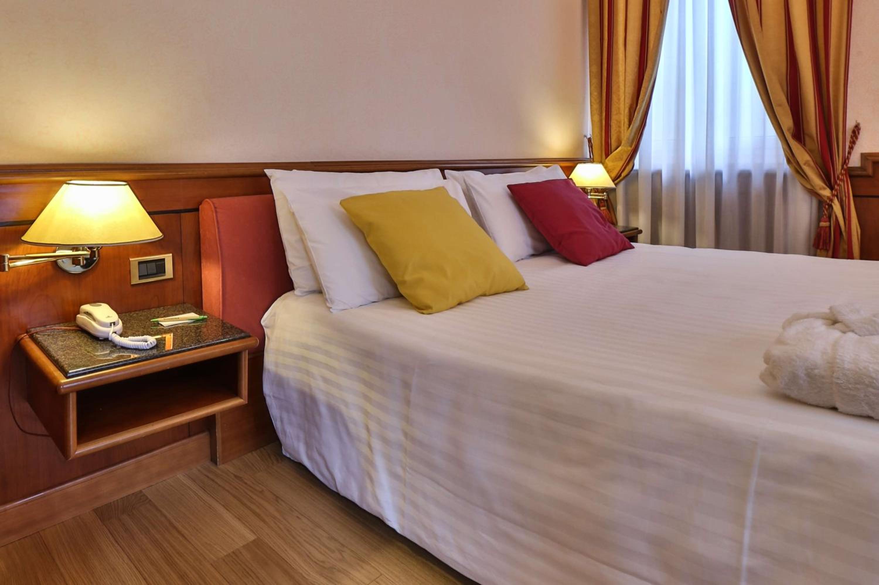 Standard Triple Room - Photo 5