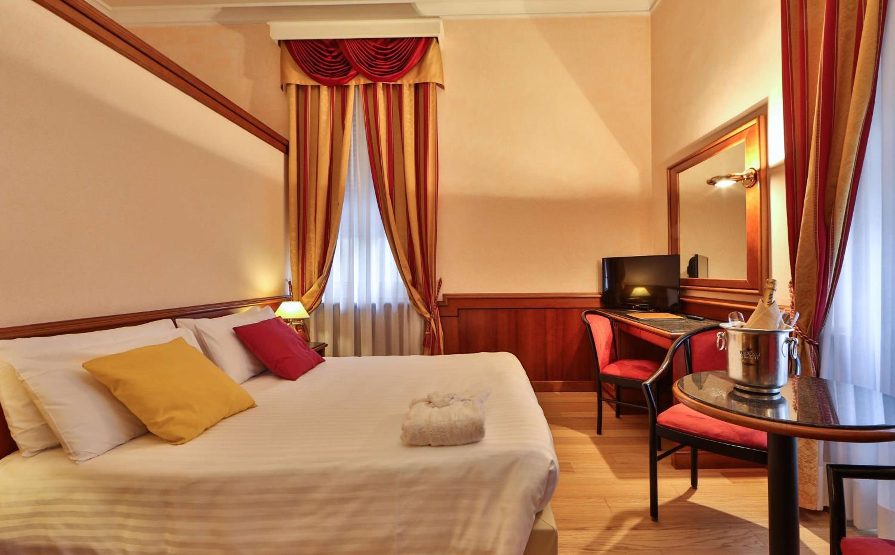 Superior Room - Photo 6