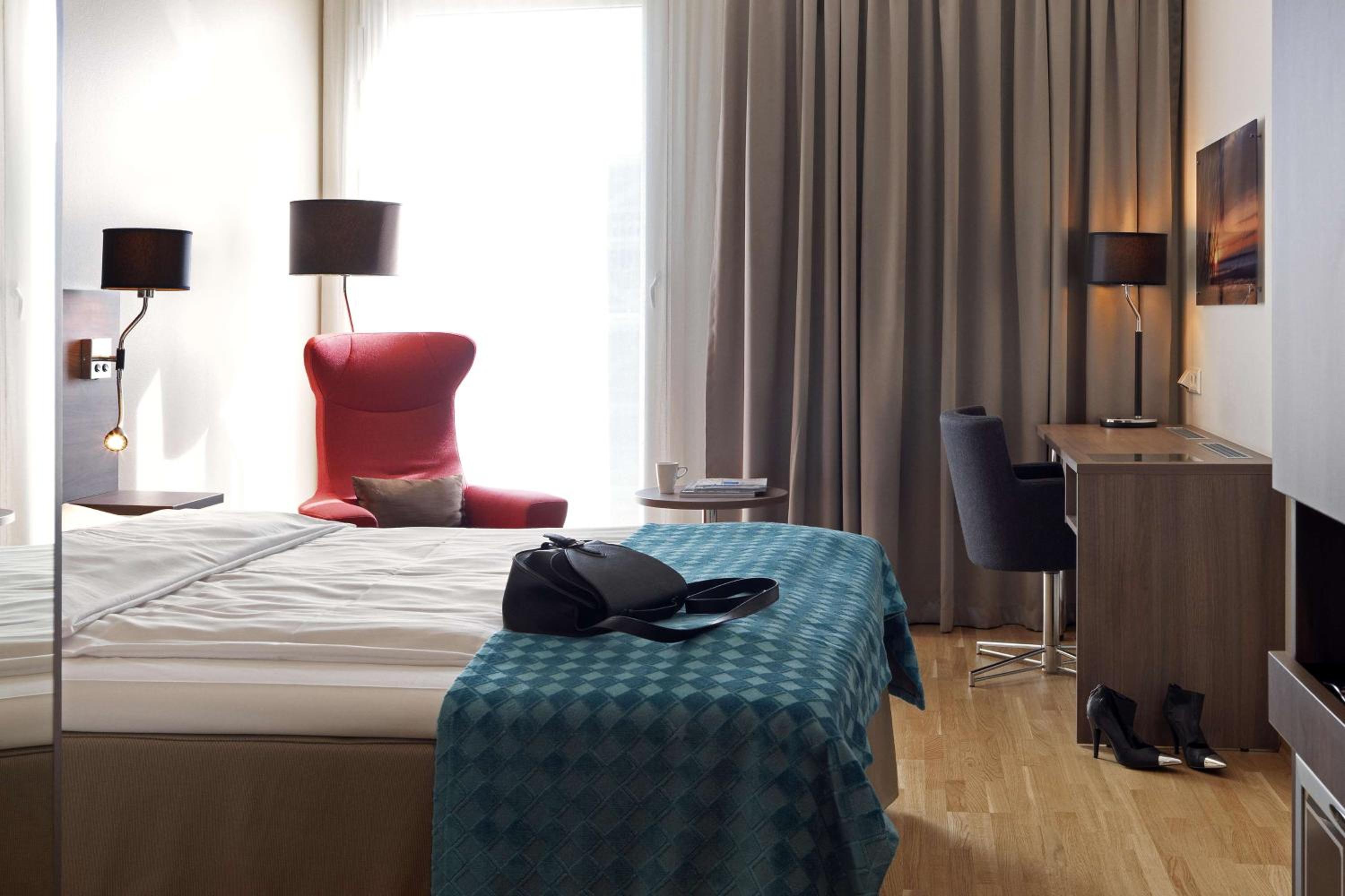 Standard Twin Room - Photo 3