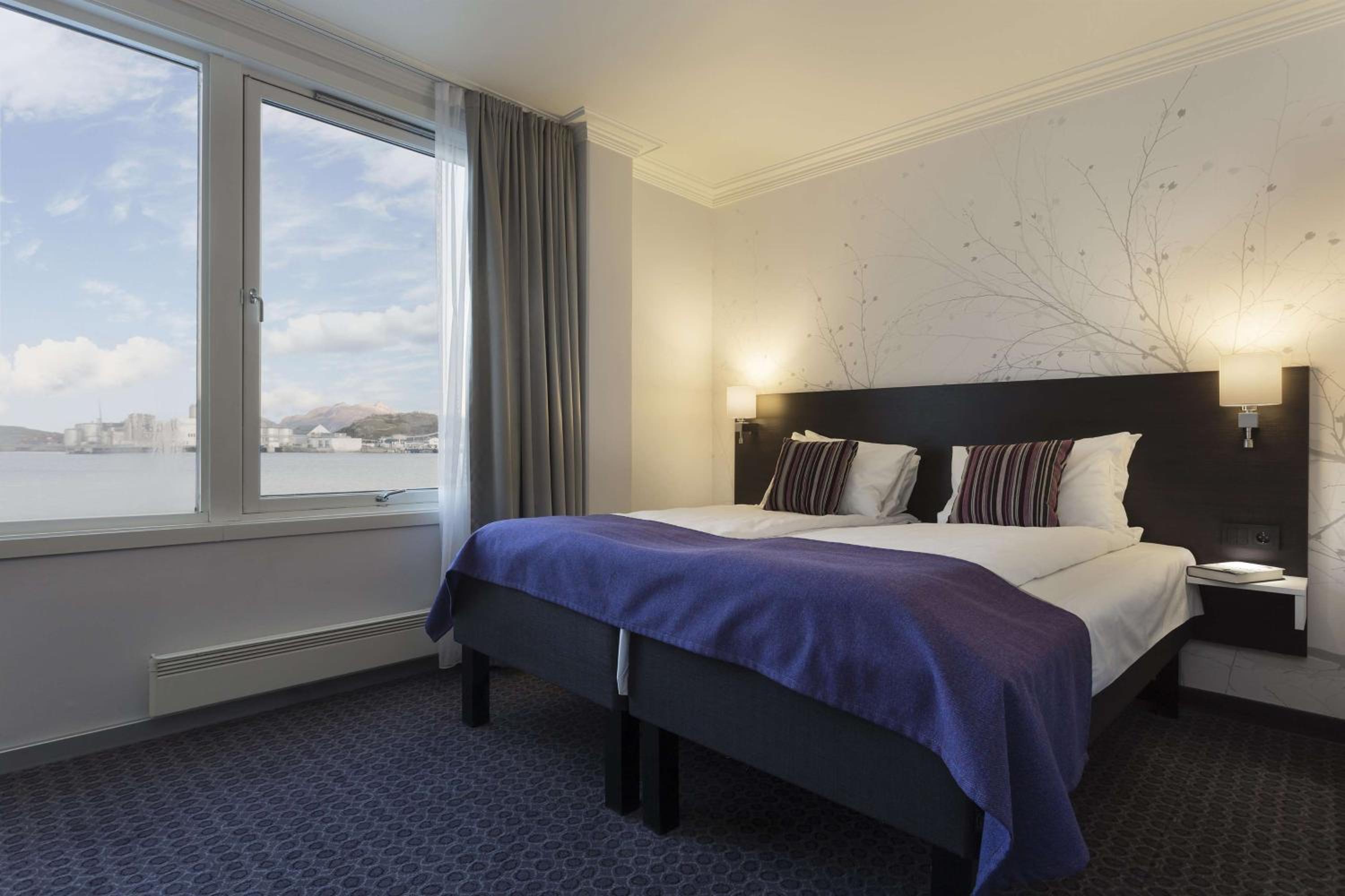 Superior King Room photo 1