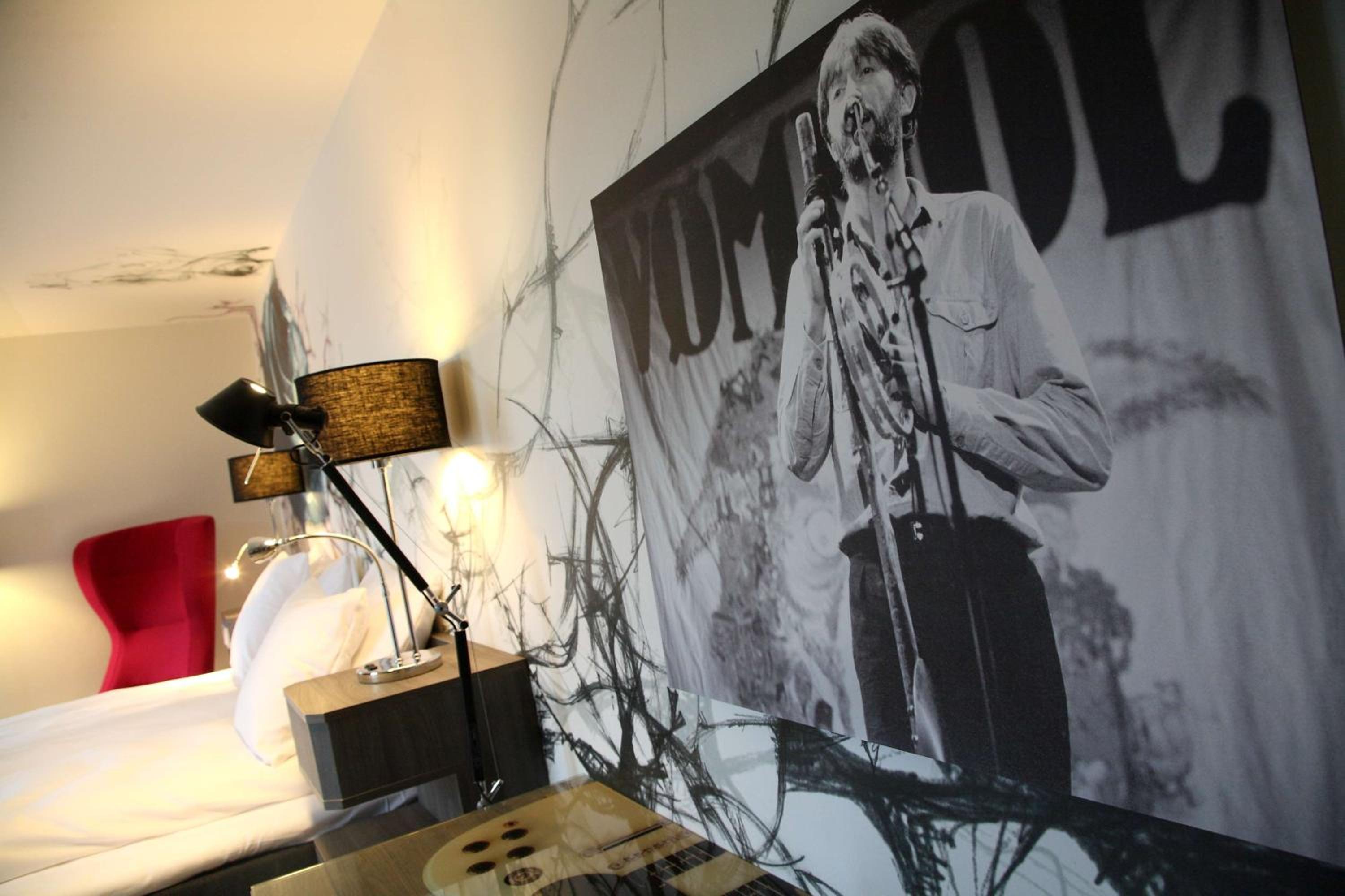 Superior King Room - Photo 4