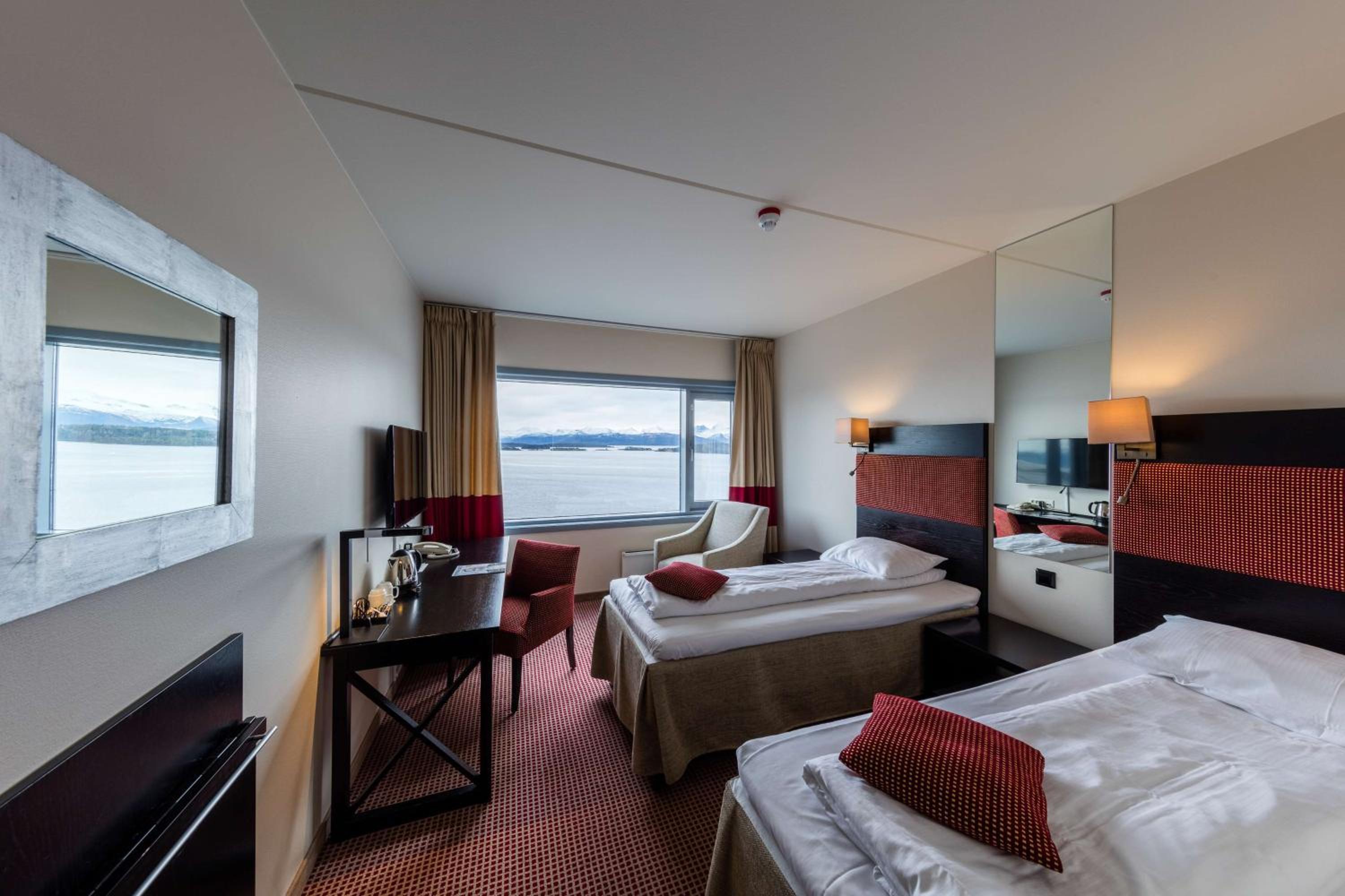 Twin Room - Photo 6