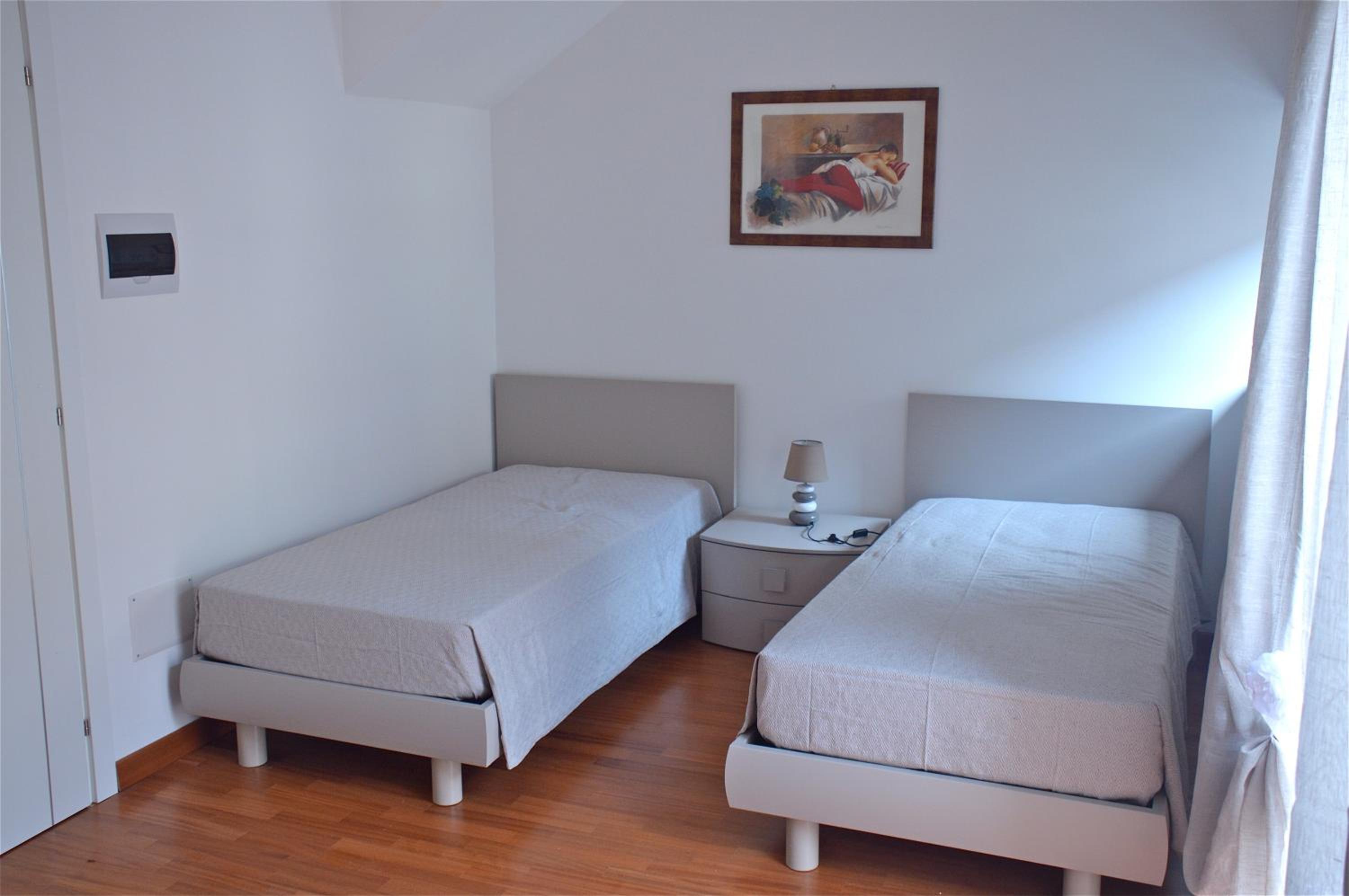 Double or Twin Room with Bathroom photo 2