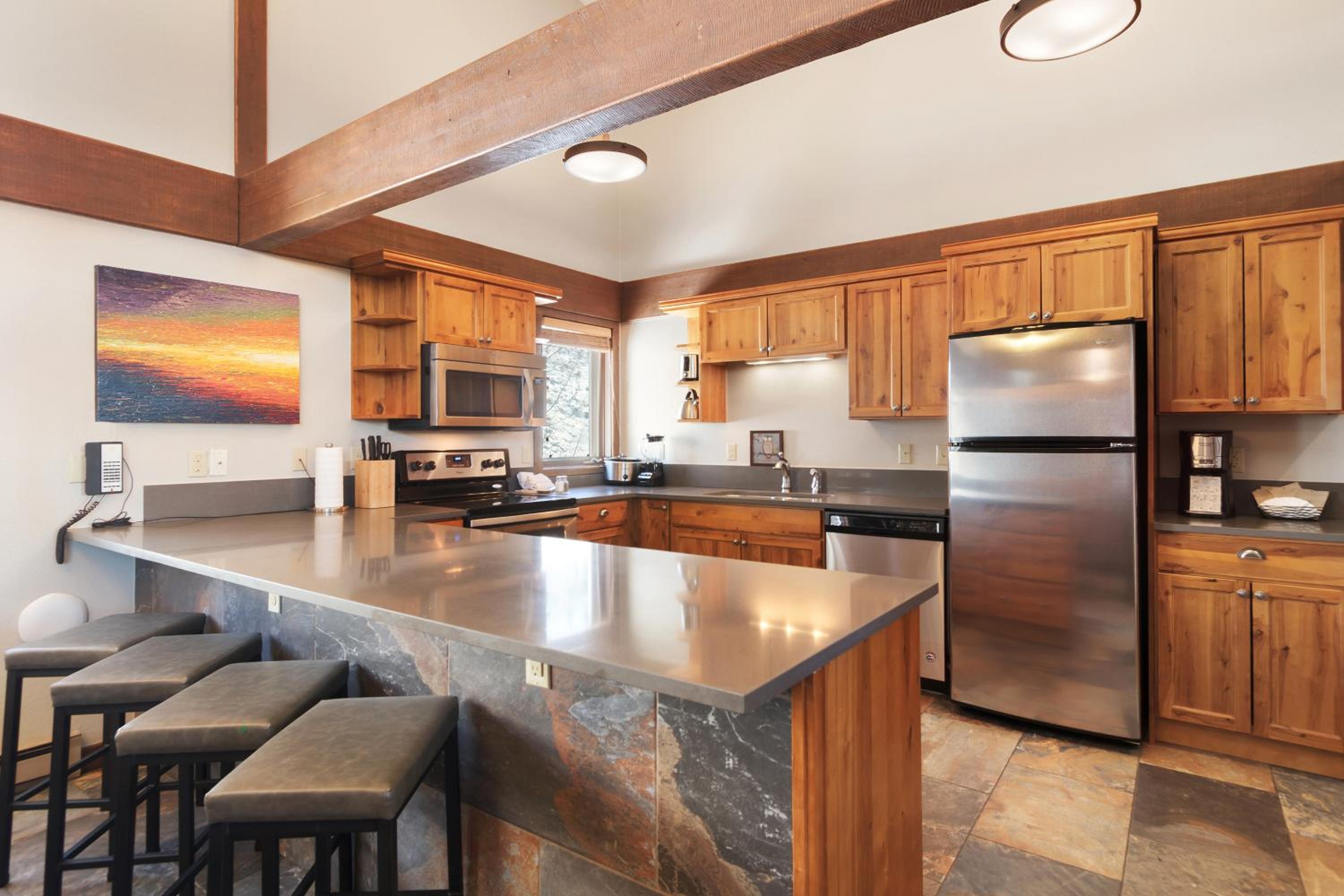 Penthouse Apartment - Photo 2