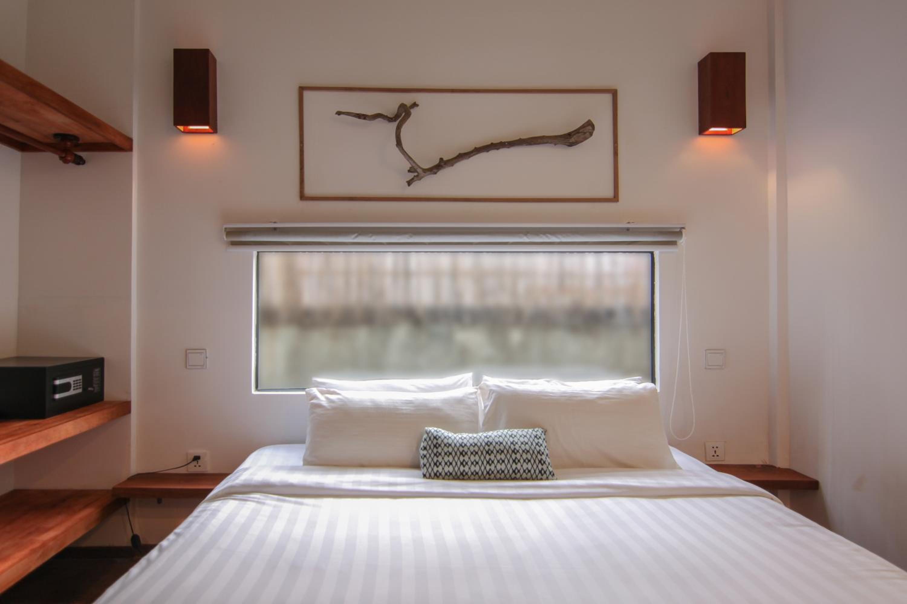Deluxe Suite - Photo 5