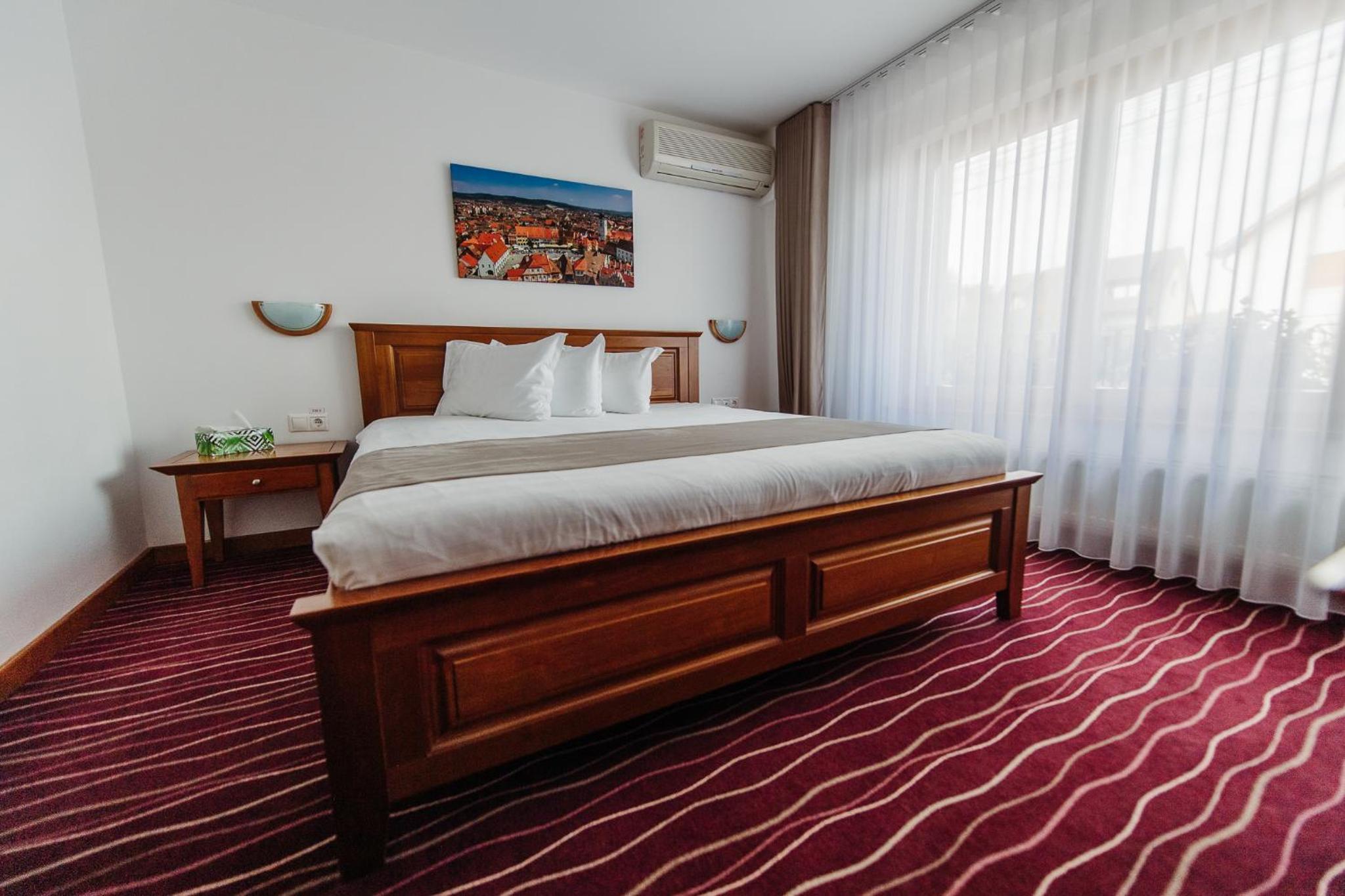 Double Room - Photo 2
